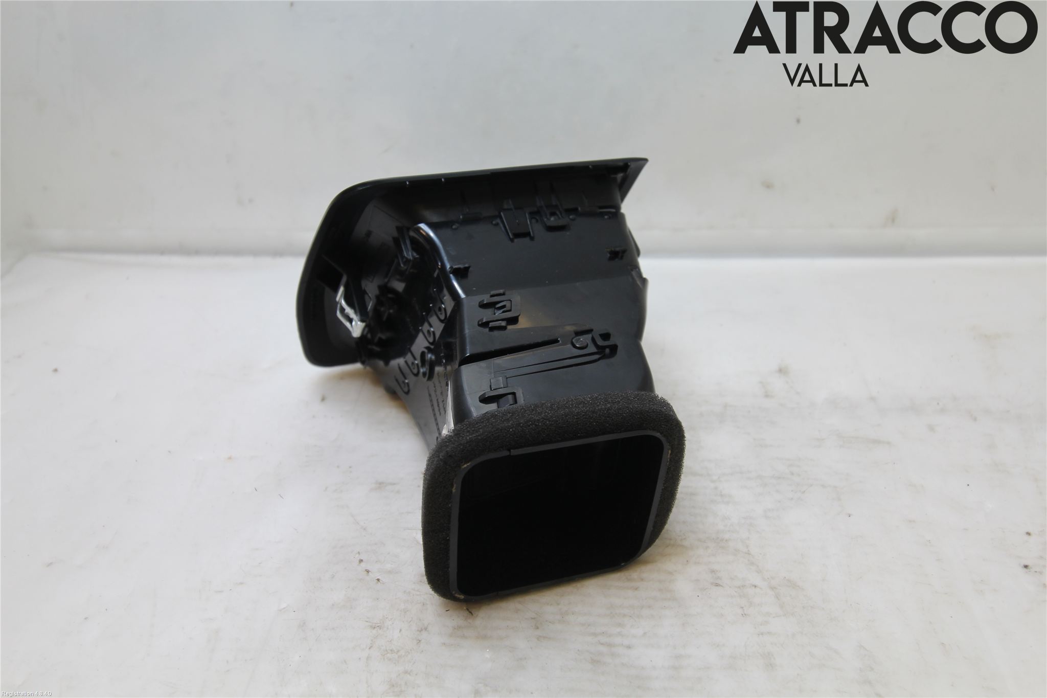 Volvo XC60 18- Defrosterkanal-Munstycke