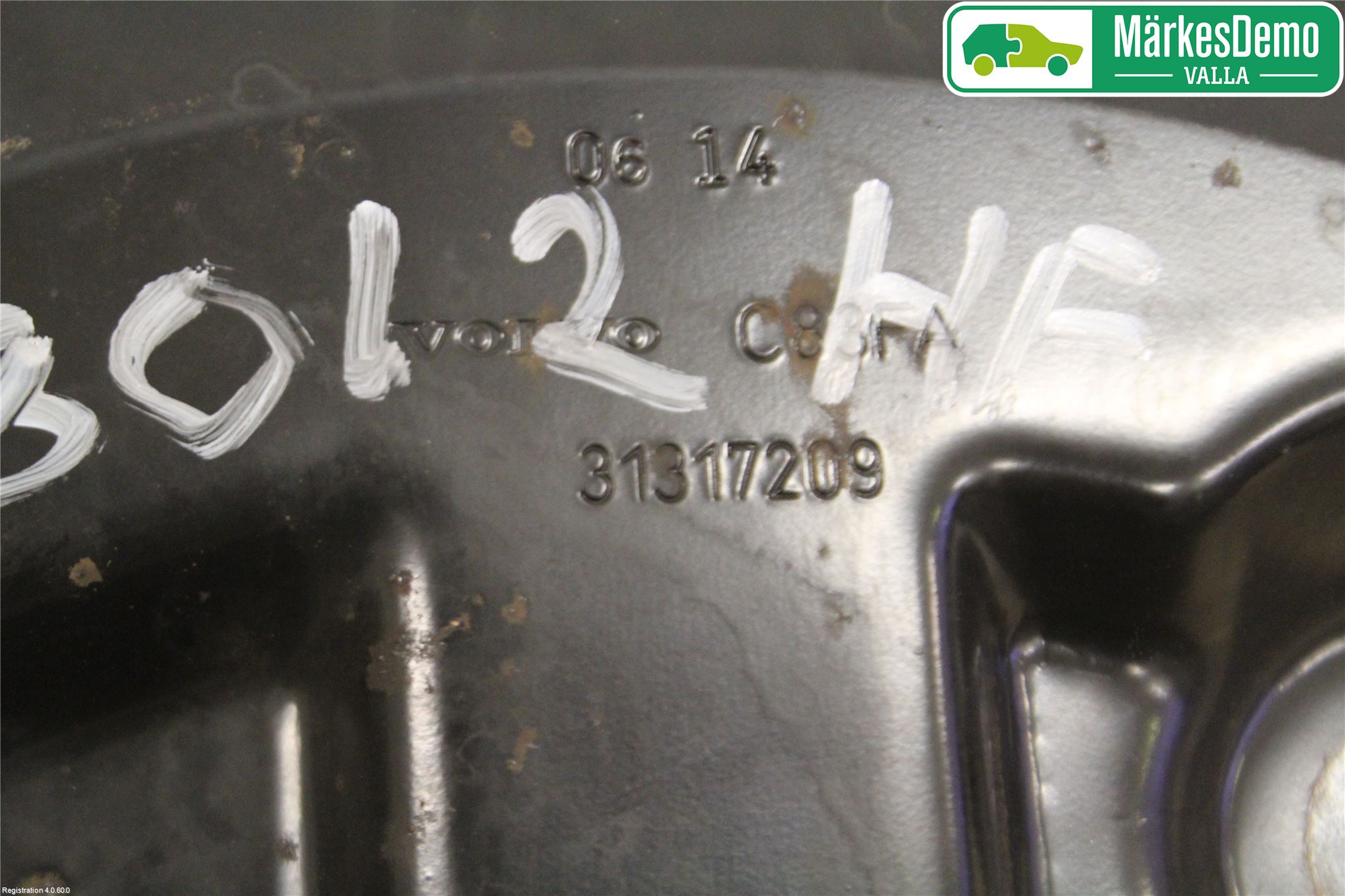 Volvo V40 12-19 Bromssköld Fram