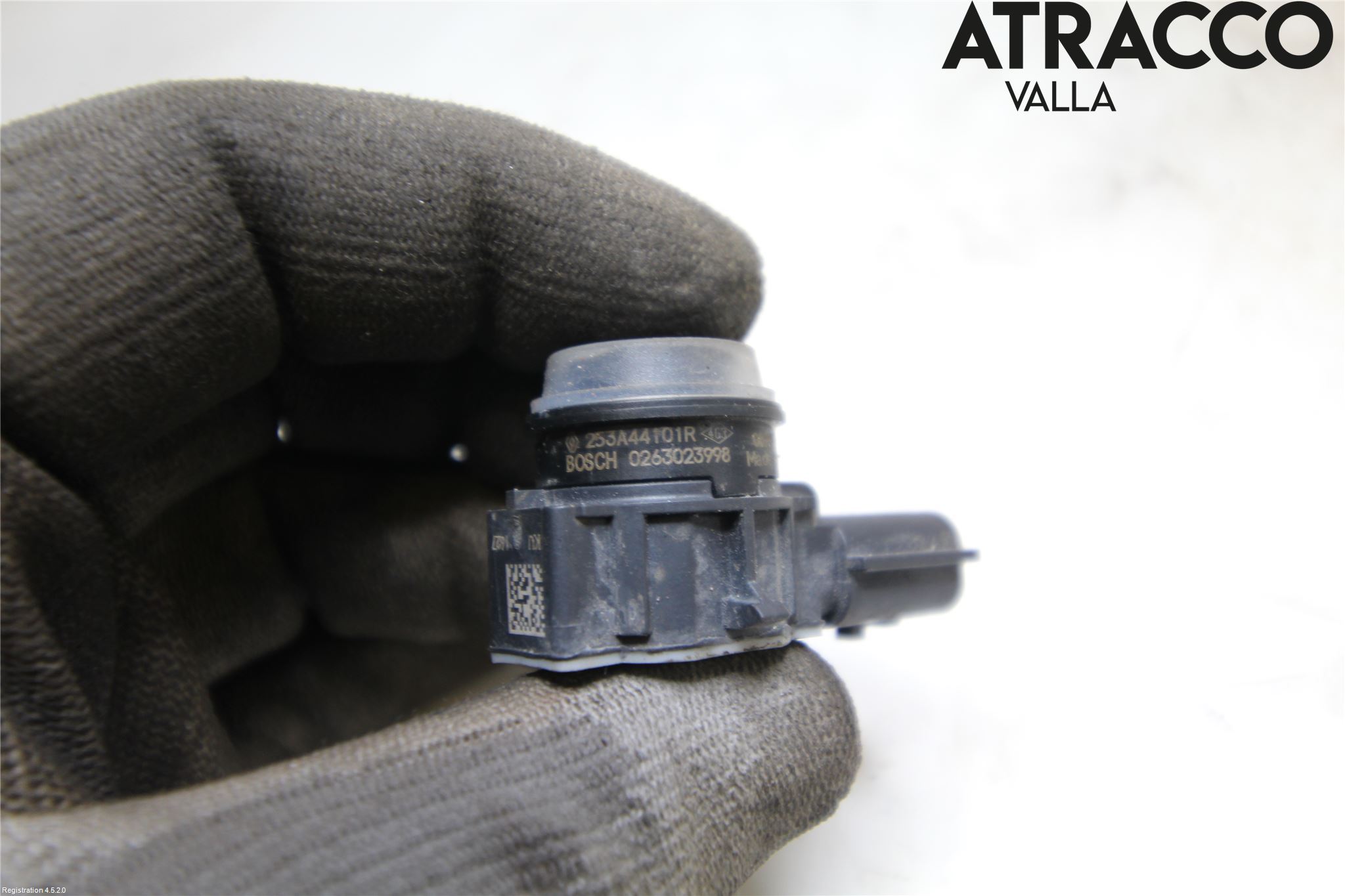 Renault CLIO IV 16-19 Parkeringshjälp Frontsensor