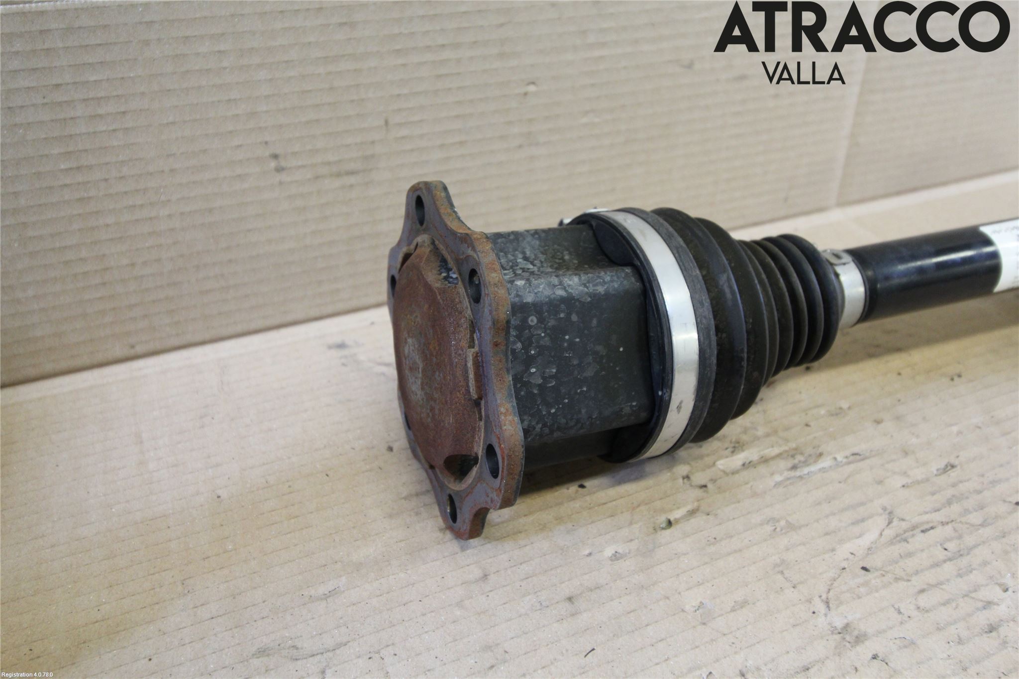 Audi A4/S4 B9 16-19 Drivaxel Fram Höger