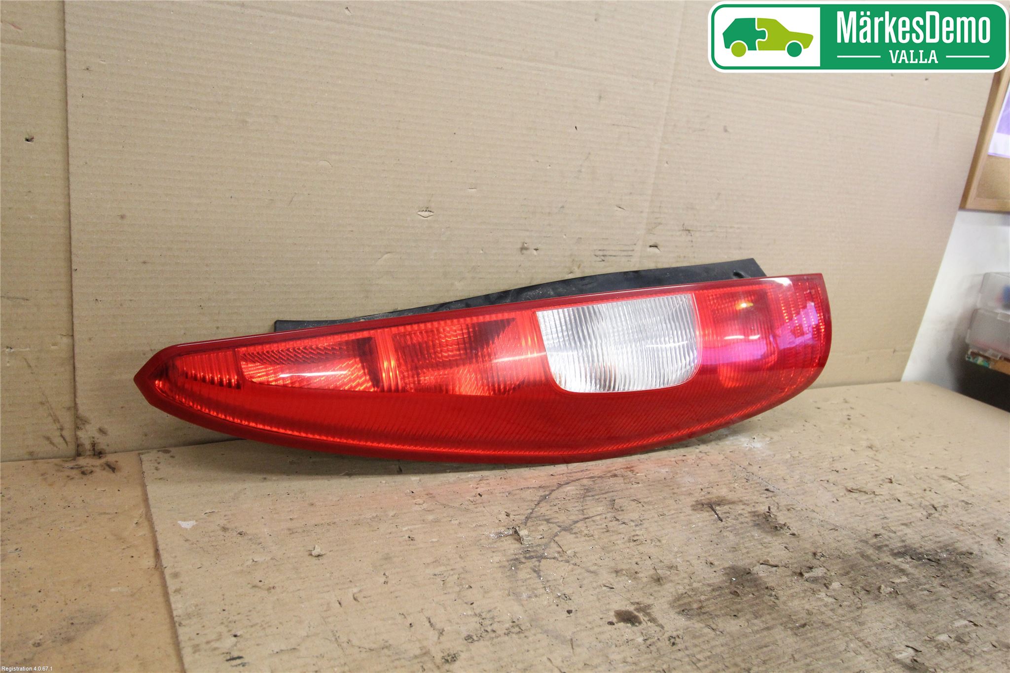 Mitsubishi COLT   04-08 Bakljus Vänster