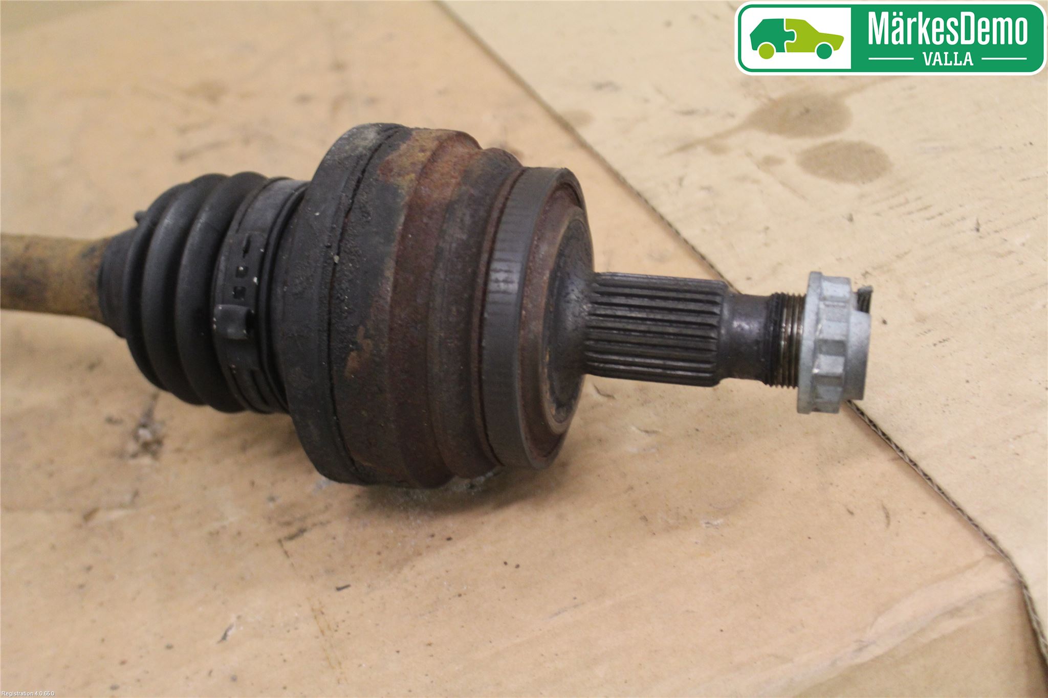 Mercedes-Benz MB SL-KLASS (R230) 00-11 Drivaxel Bak Vänster