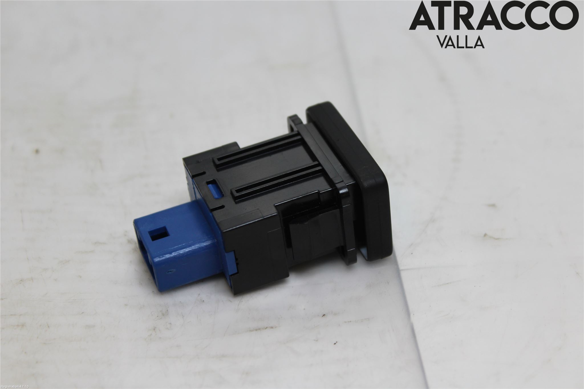 Mitsubishi OUTLANDER 13-21 Strömställare Antisladd