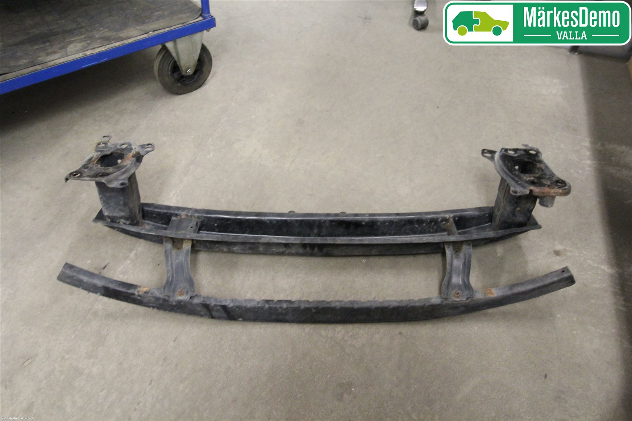 Volkswagen VW PASSAT 05-11 Stötfångarbalk Fram