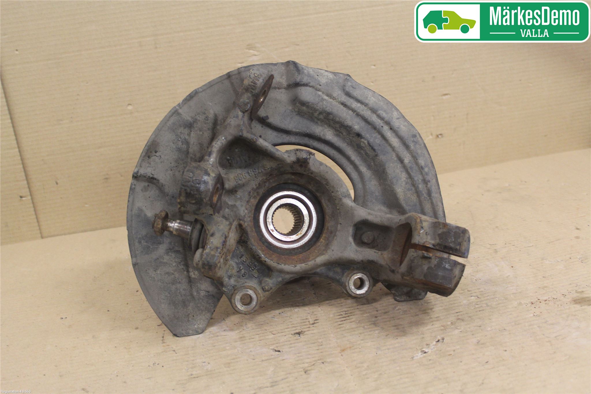 BMW 3 E90/91 SED/TOU 05-12 Styrspindel Lagerhus Hö