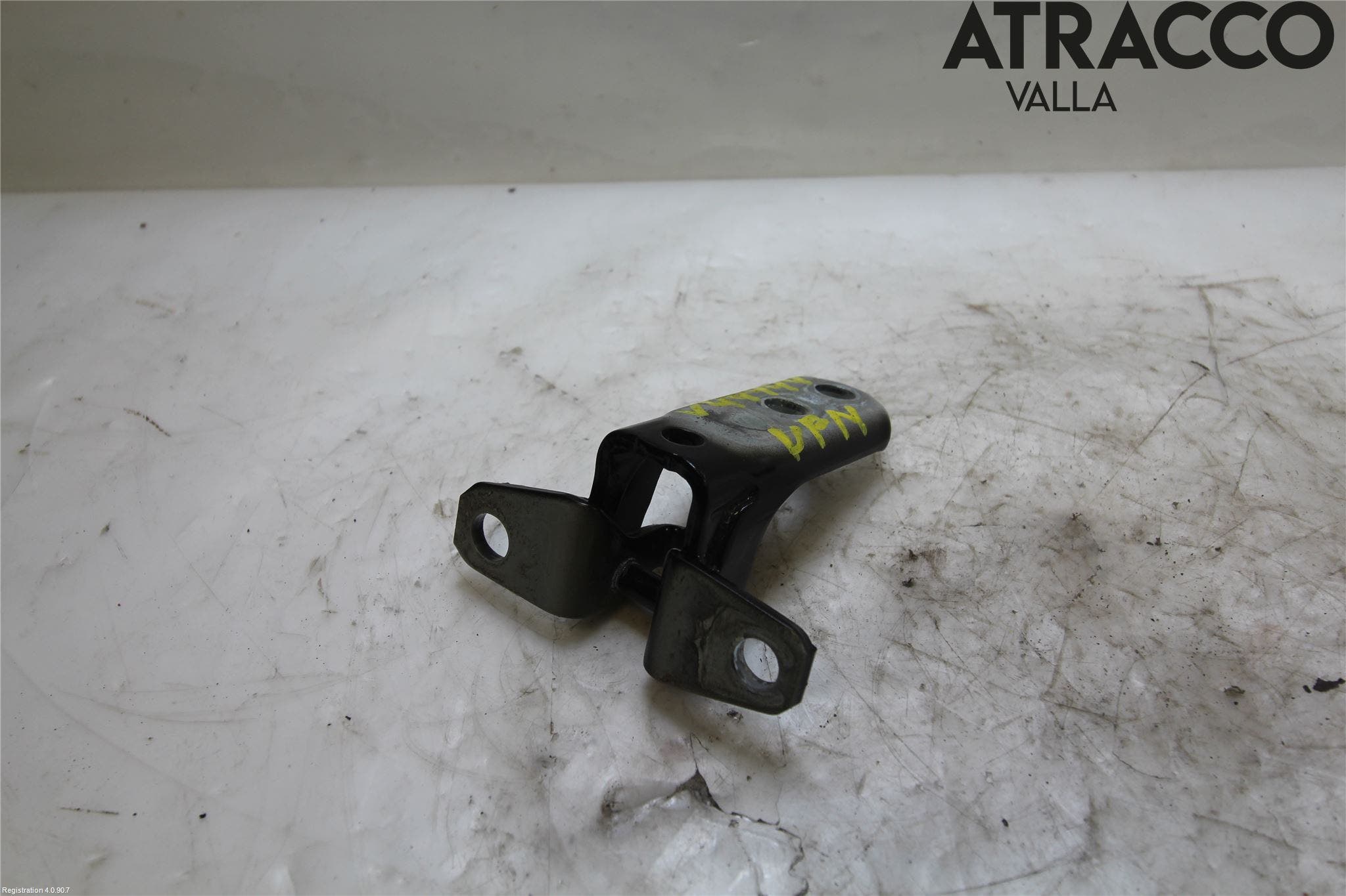 Mitsubishi OUTLANDER 13-21 Dörrgångjärn