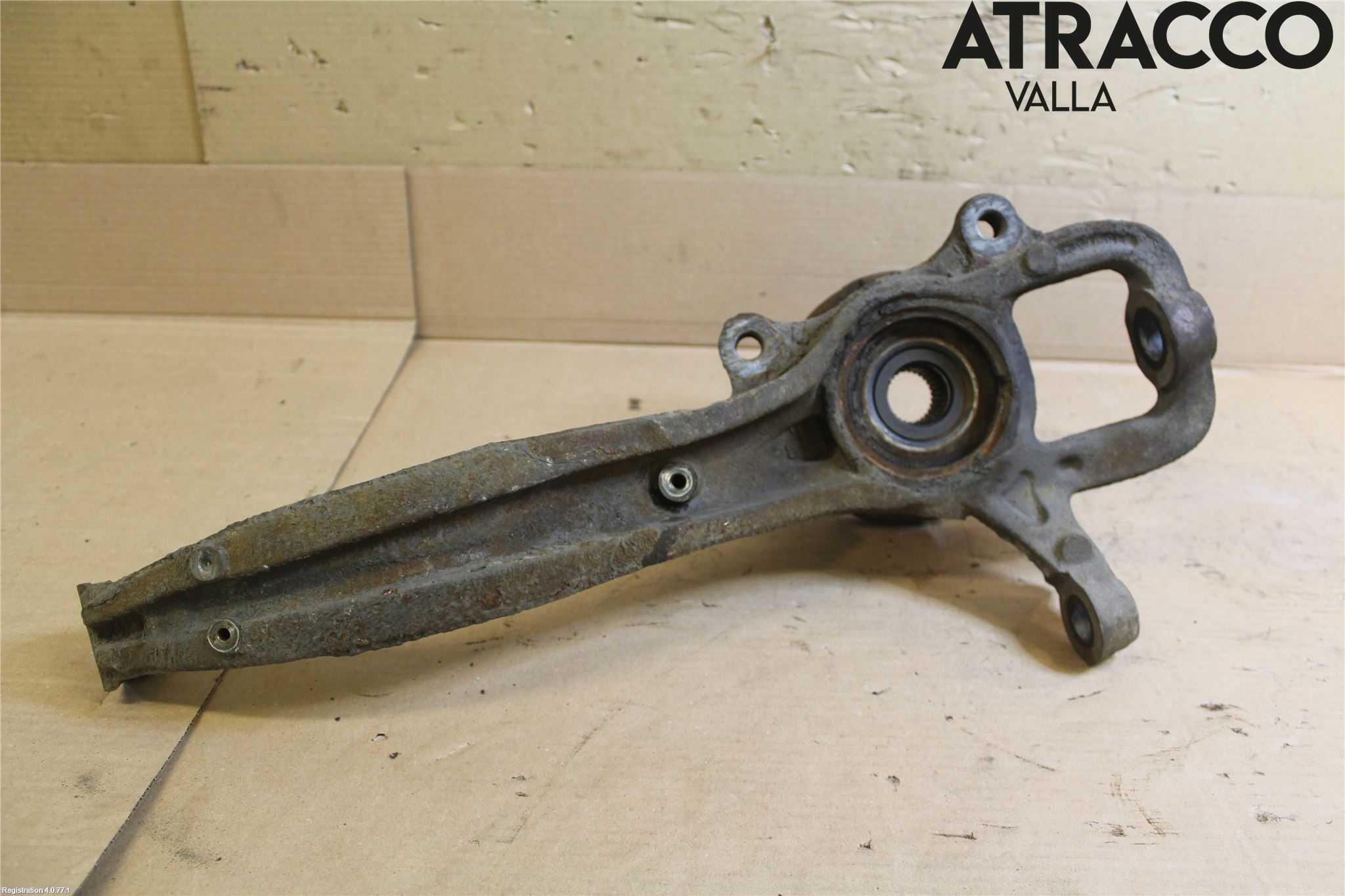 Audi Q7/SQ7 Styrspindel Lagerhus Vä