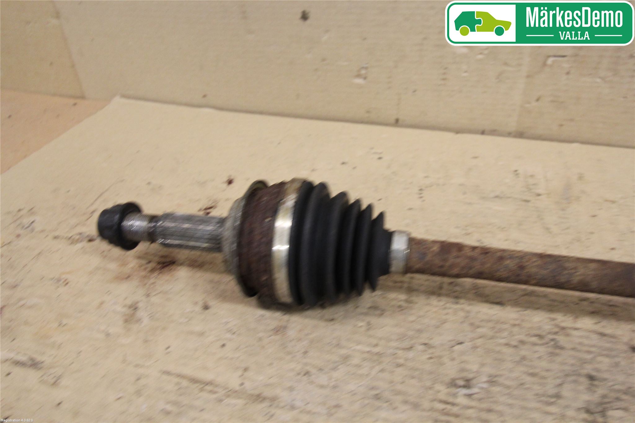 Toyota VERSO-S 11-16 Drivaxel Fram Vänster