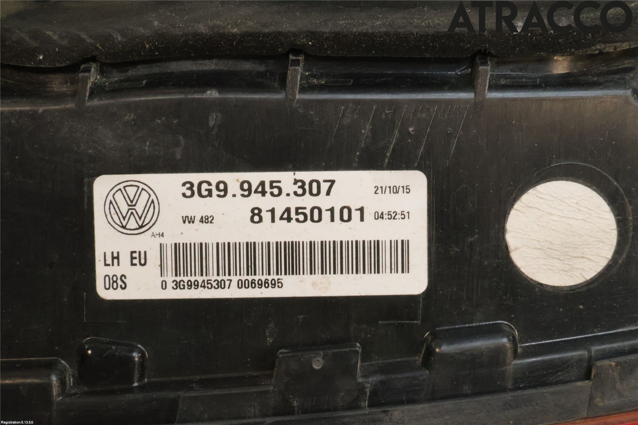 Volkswagen VW PASSAT 15-19 Bakljus Lucka Vä