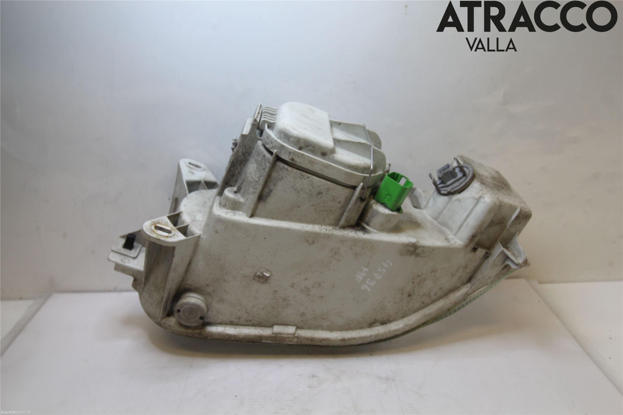 Ford ESCORT     95-00 Strålkastare Höger