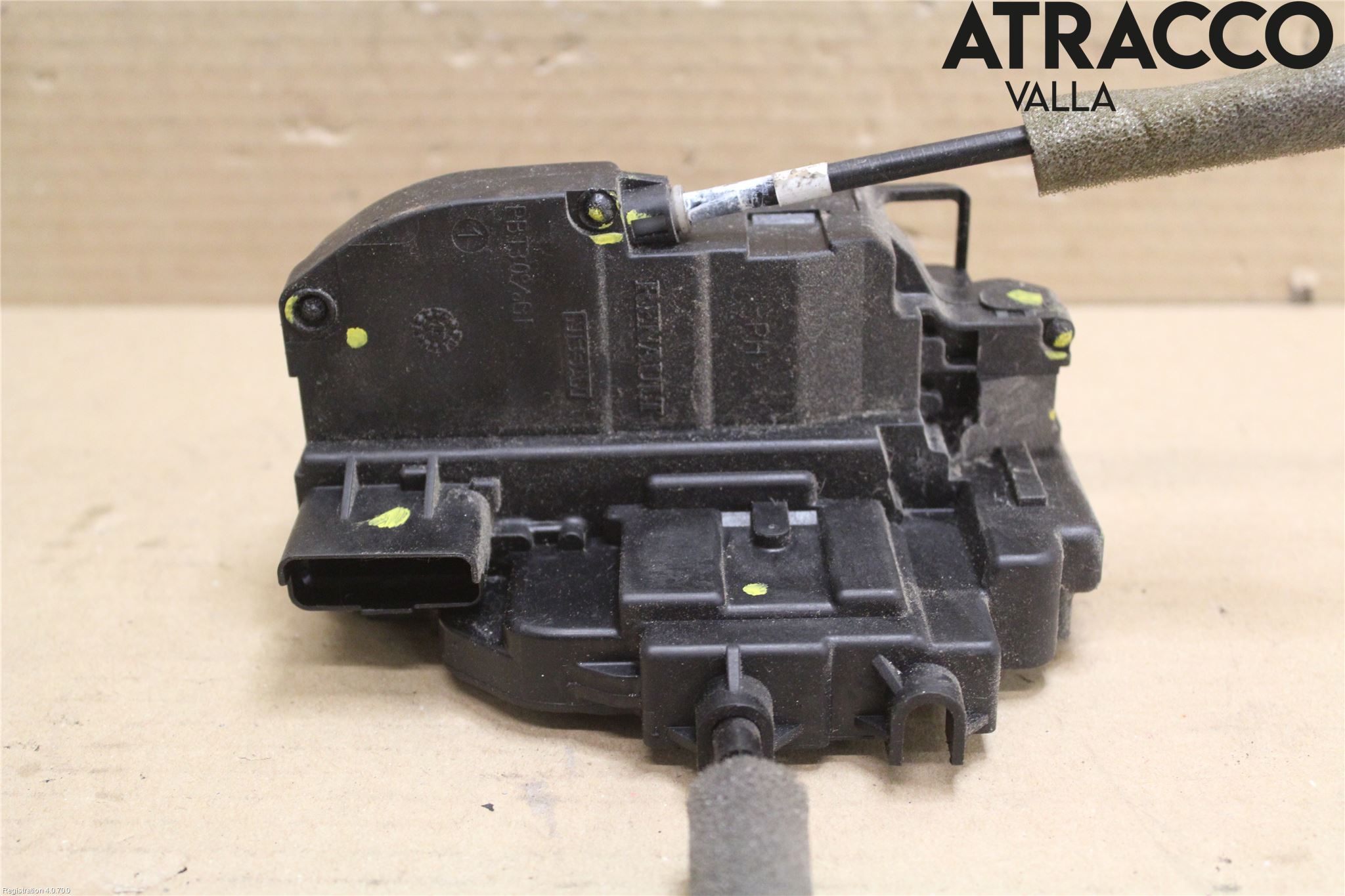 Nissan NAVARA 05-16 Låskista-Dörrlås