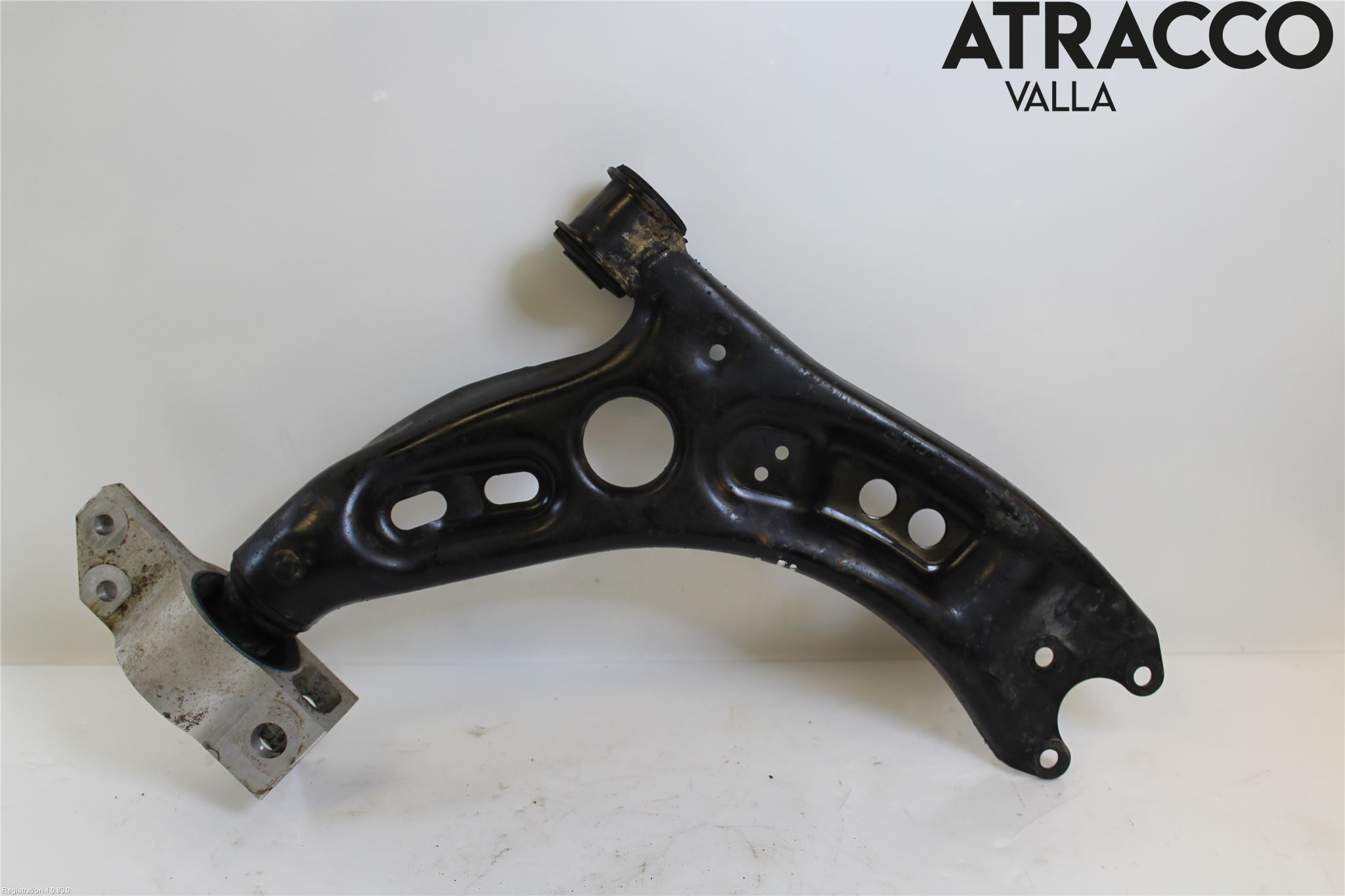 Volkswagen VW PASSAT 11-14 Bärarm Fram Undre Hö