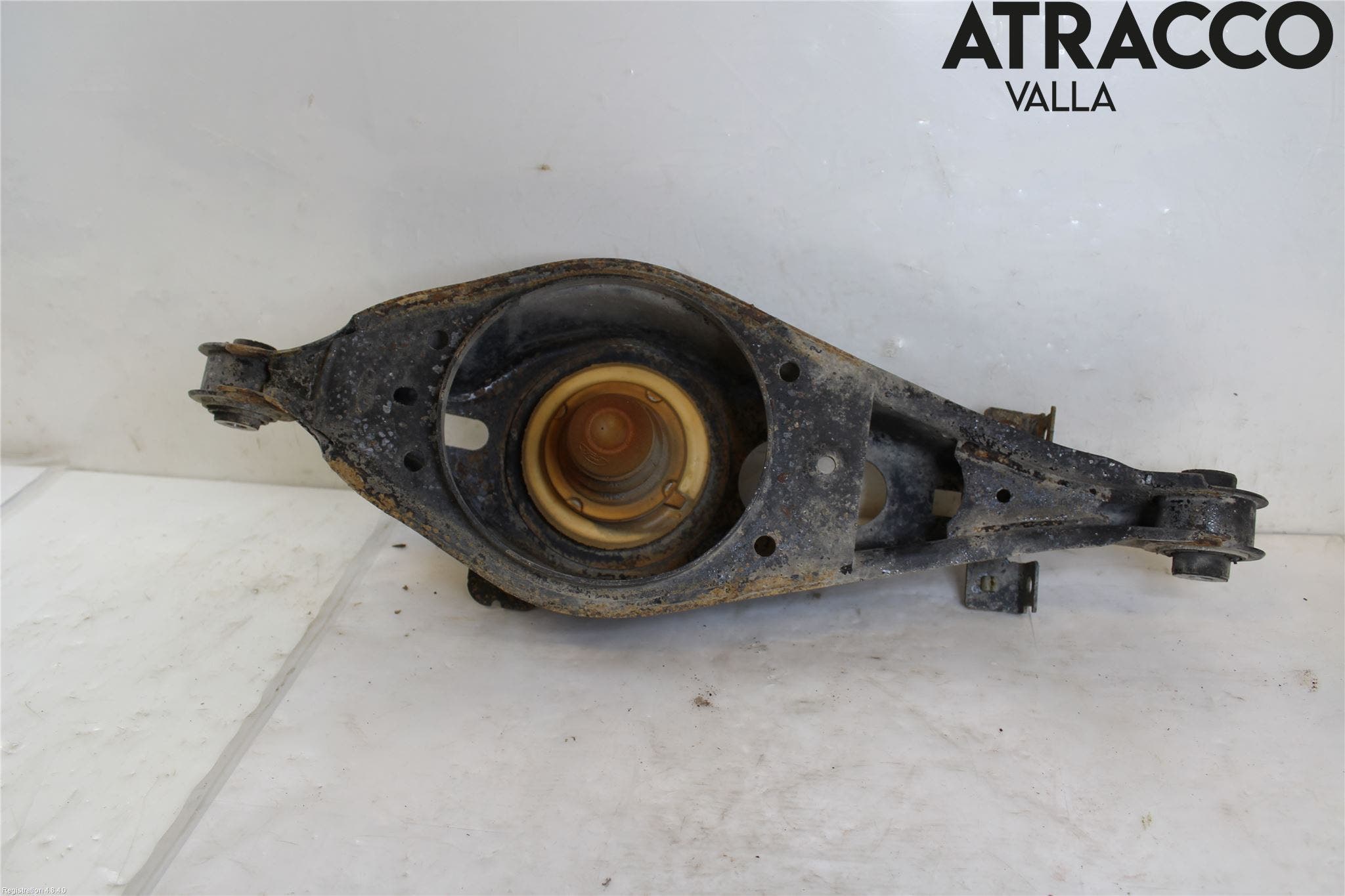 Ford FOCUS 15-18 Bärarm Bak Höger