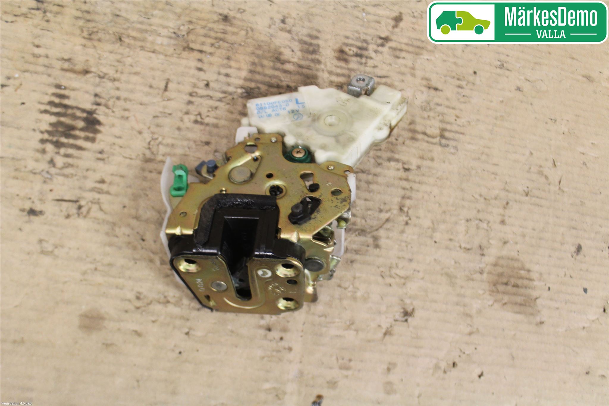 Subaru IMPREZA II  01-02 Låskista-Dörrlås