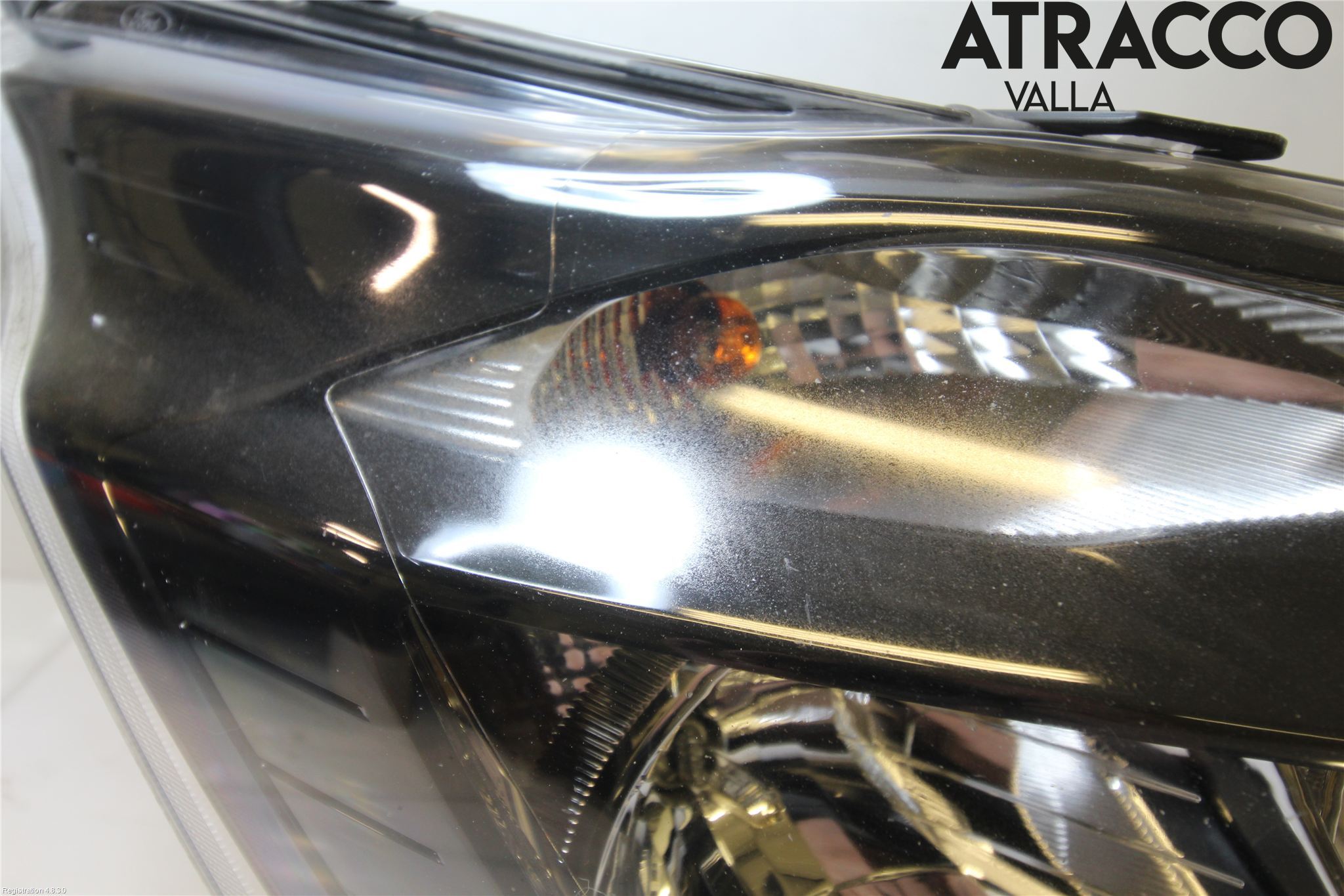 Ford TRANSIT SKÅP/BUSS 14-22 Strålkastare Höger