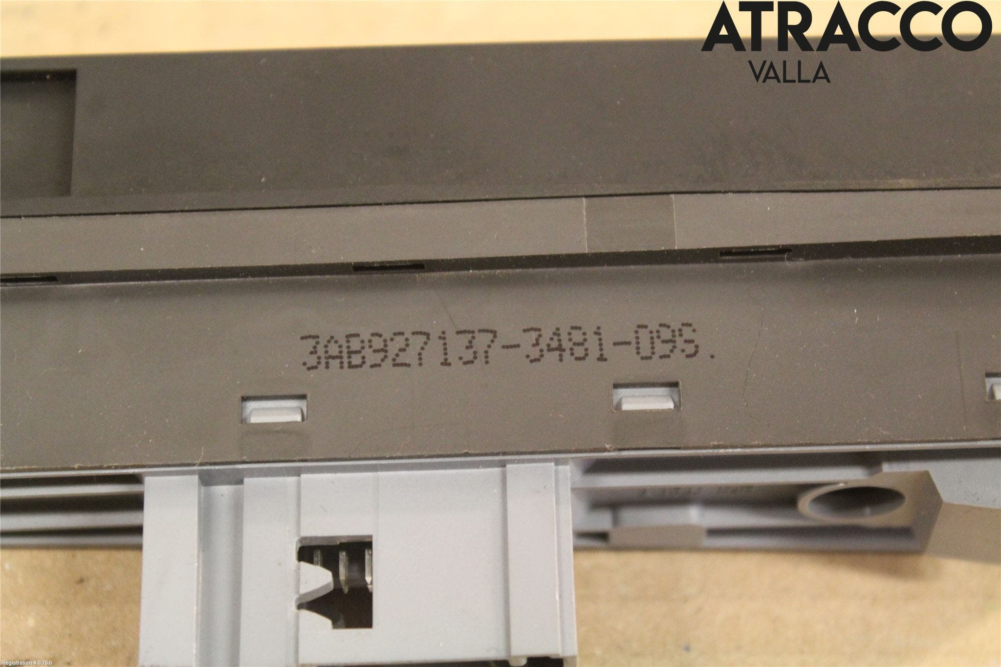 Volkswagen VW PASSAT 11-14 Strömställare Parkeringsbroms