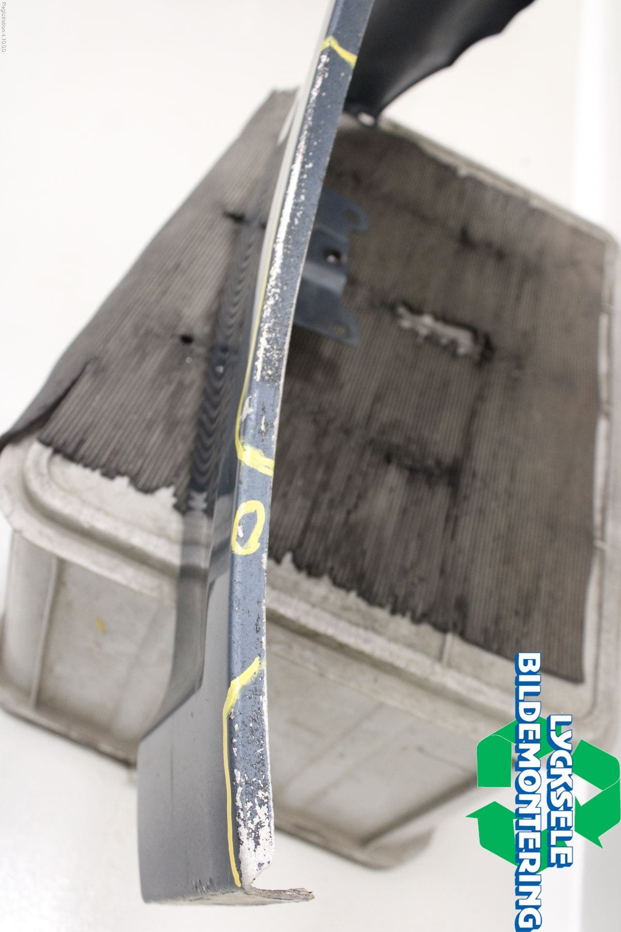 Audi A6/S6 05-11 Skärm Fram Höger