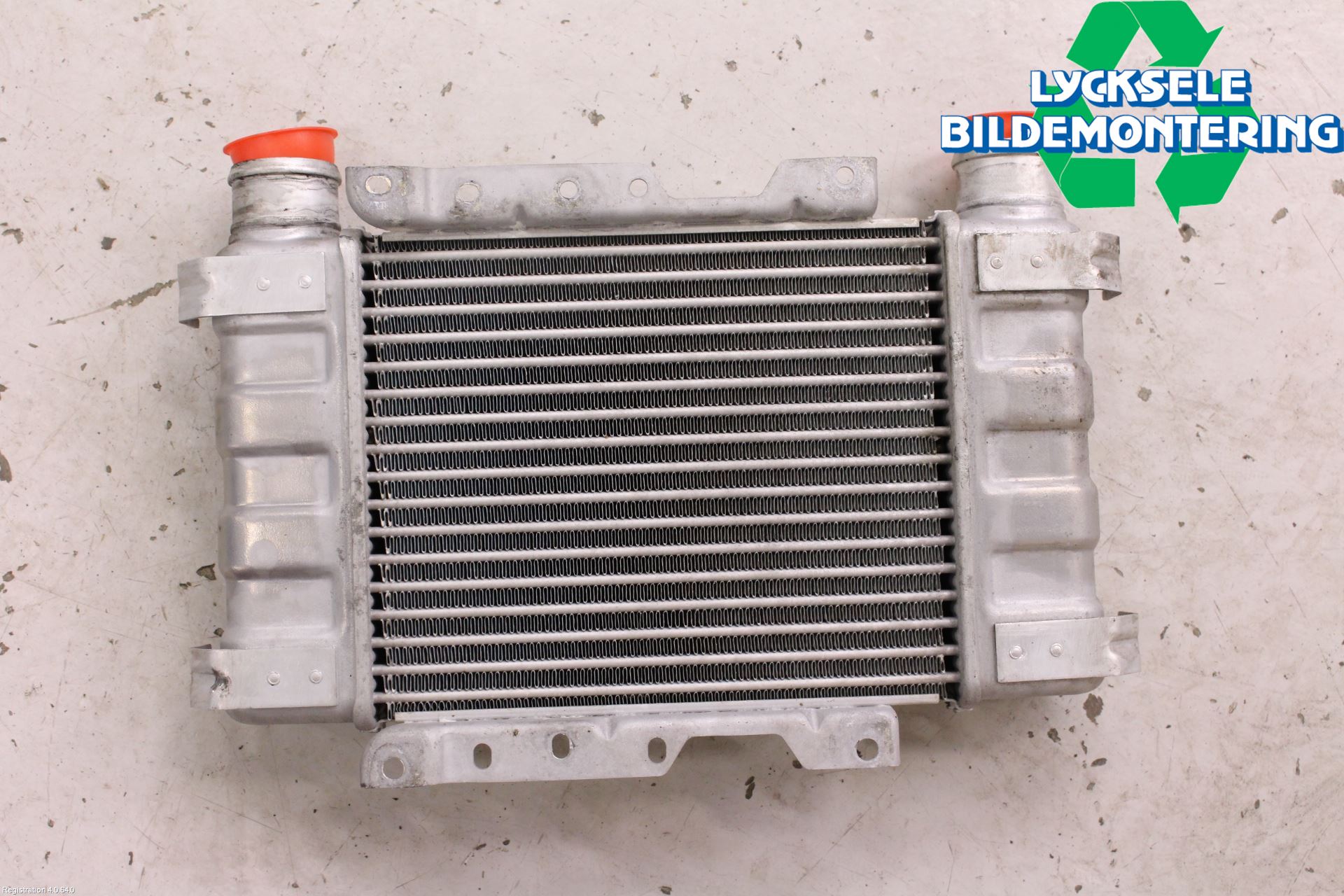 Mitsubishi L200   96-06 Laddluft-Intercooler Kyl