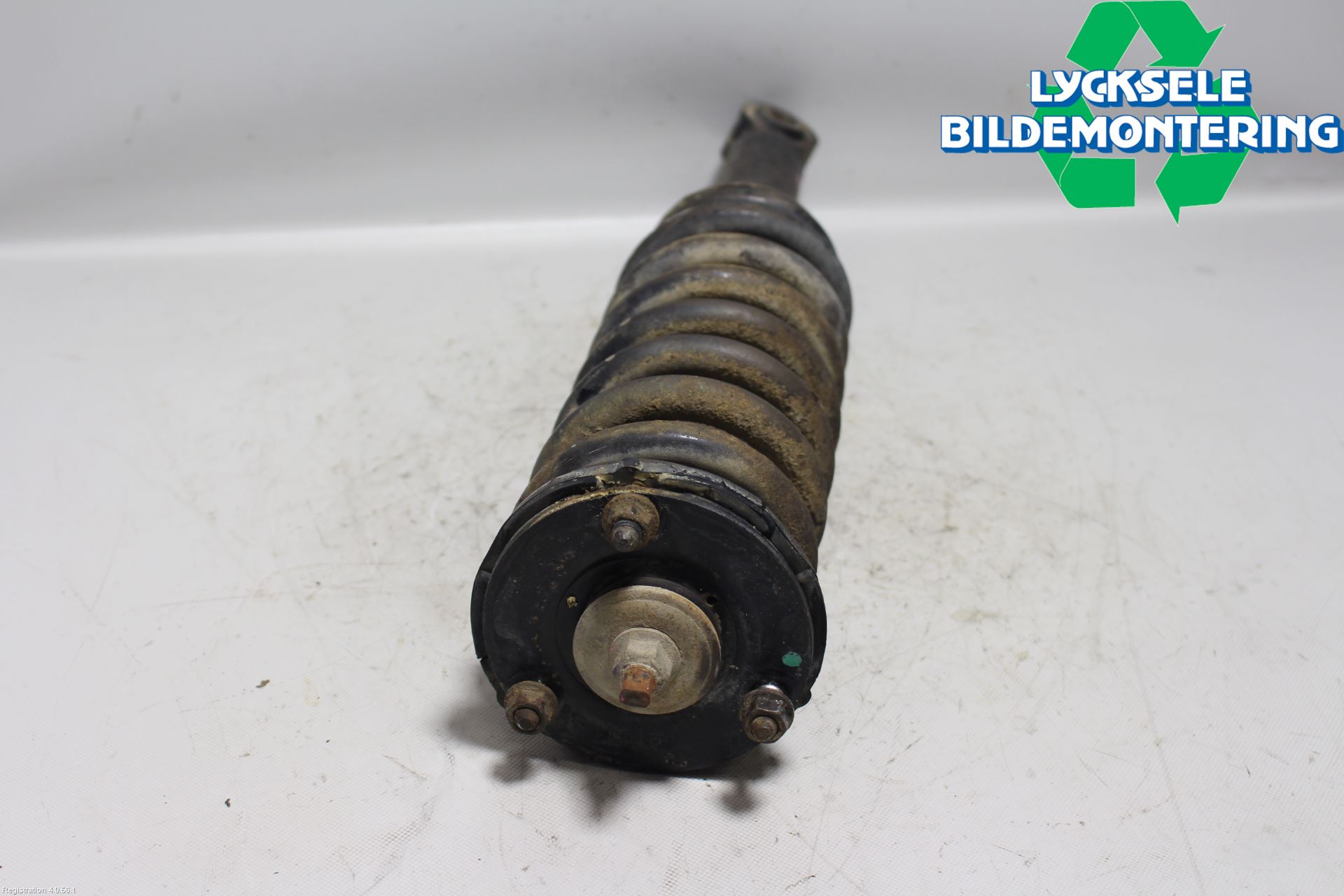 Isuzu D-MAX Fjäderben Fram Höger