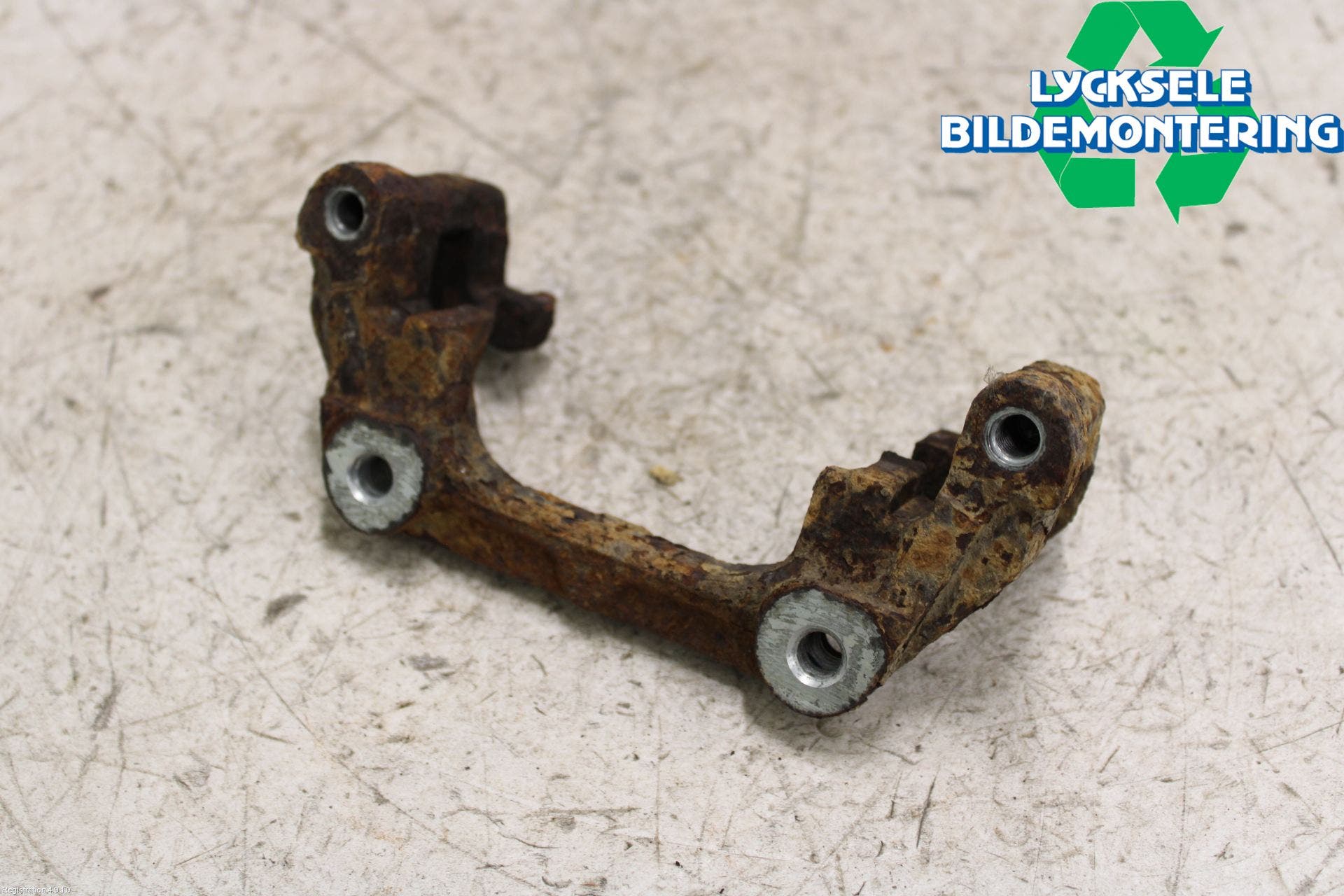 Ford KUGA 13-16 Bromsokshållare