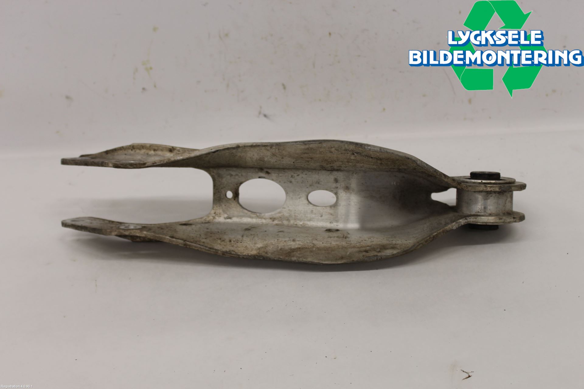 Volkswagen VW TOUAREG CR 18- Bärarm Bak Höger