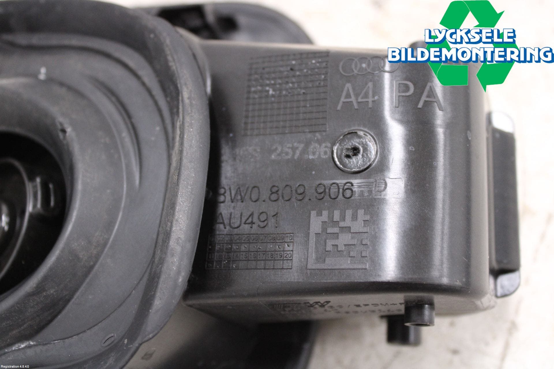 Audi A4/S4 B9 20- Tanklucka