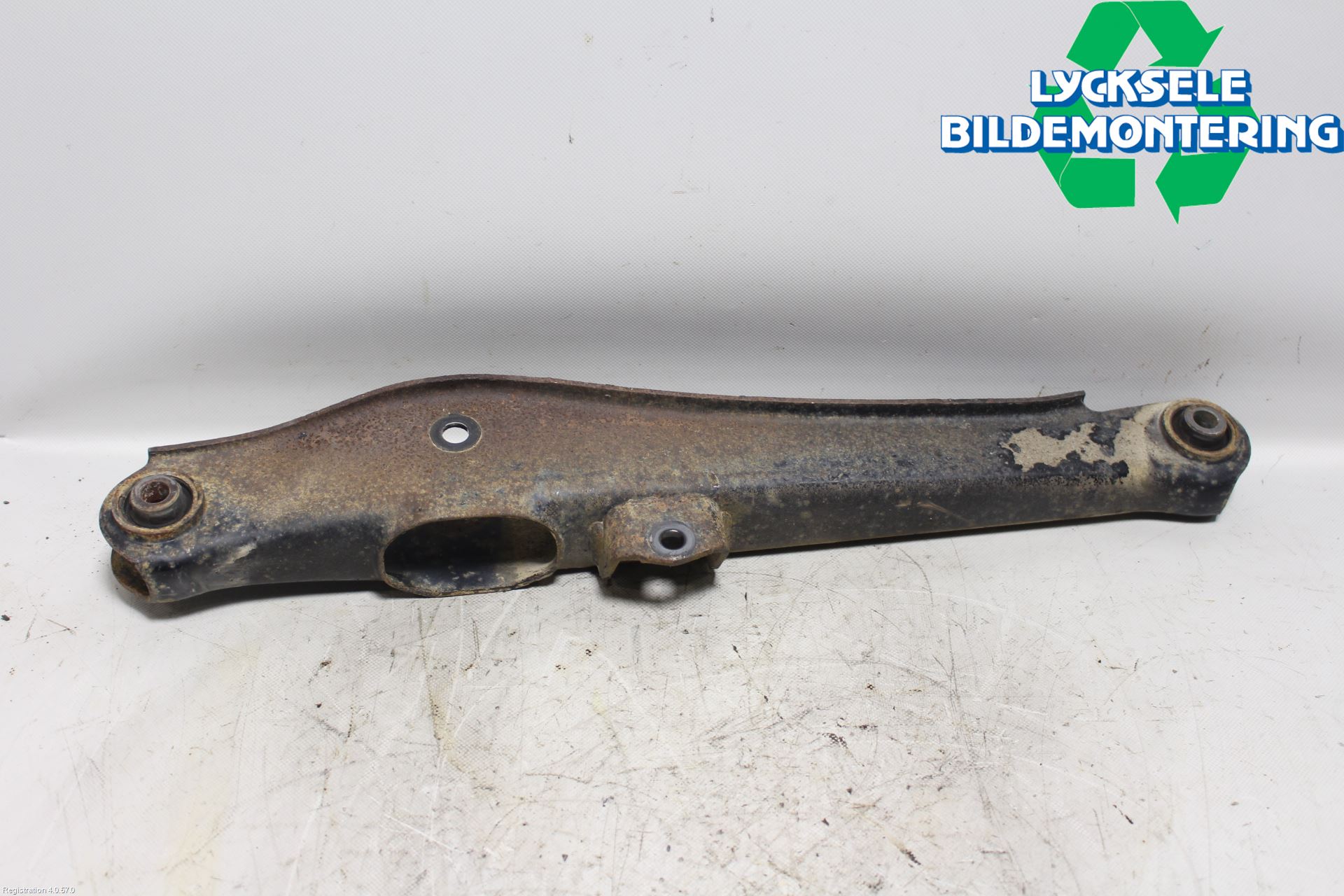 Mitsubishi OUTLANDER 13-21 Bärarm Bak Vänster