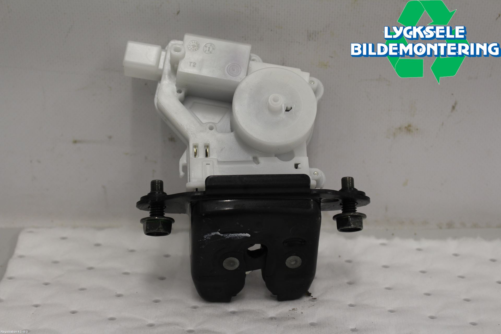 Nissan LEAF 18- Låskista Baklucka