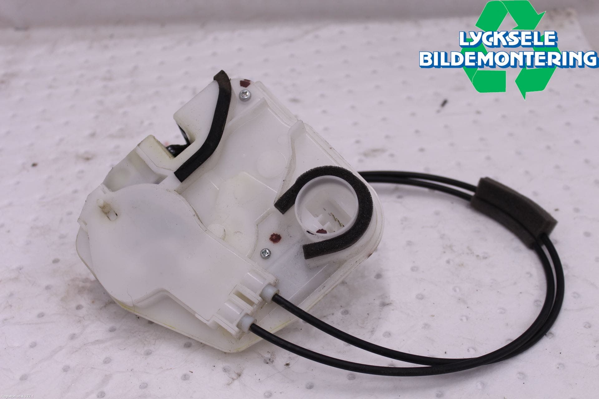 Mitsubishi L200 16-23 Låskista-Dörrlås