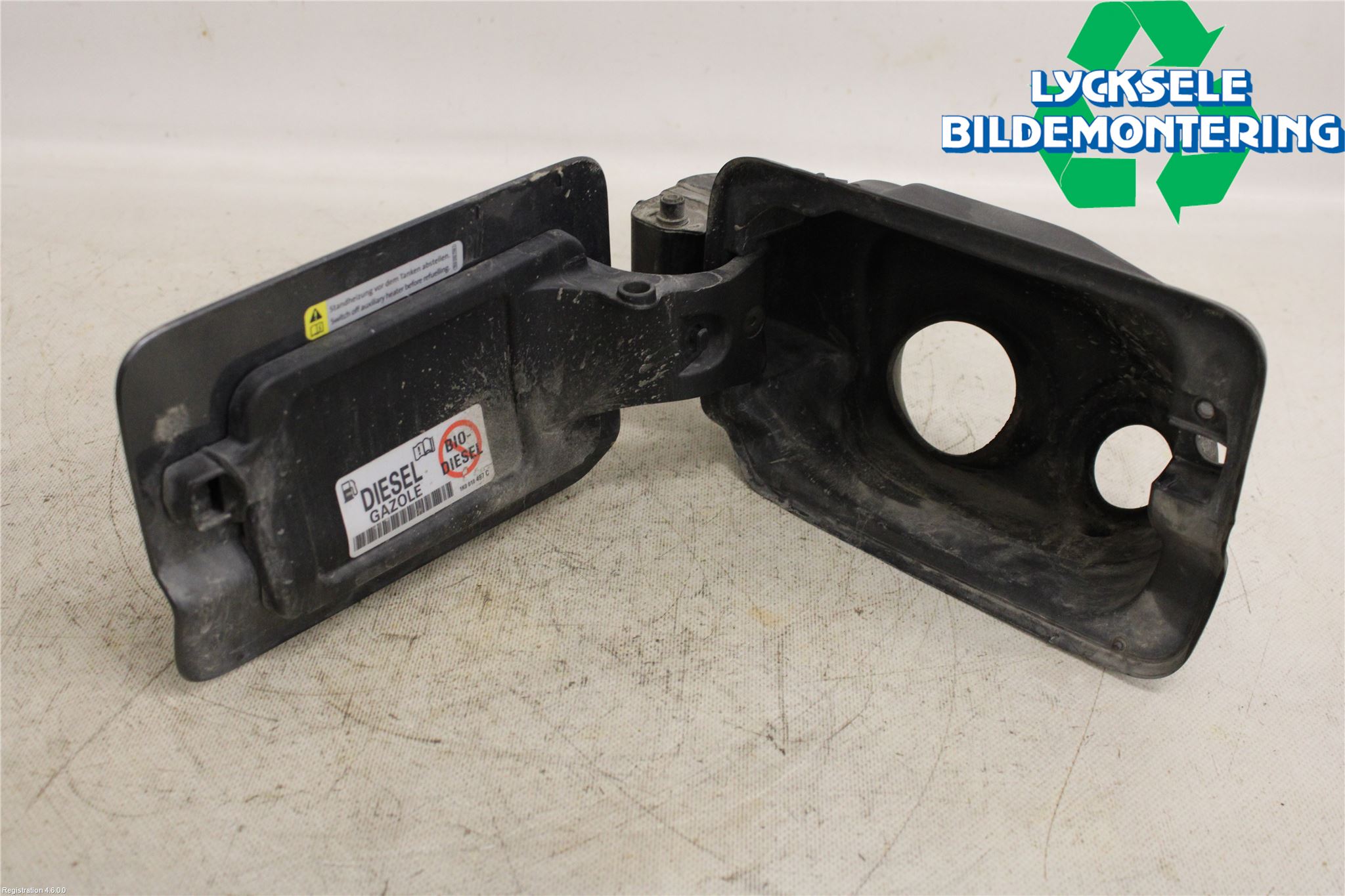 Volkswagen VW AMAROK 2H 10-22 Tanklucka