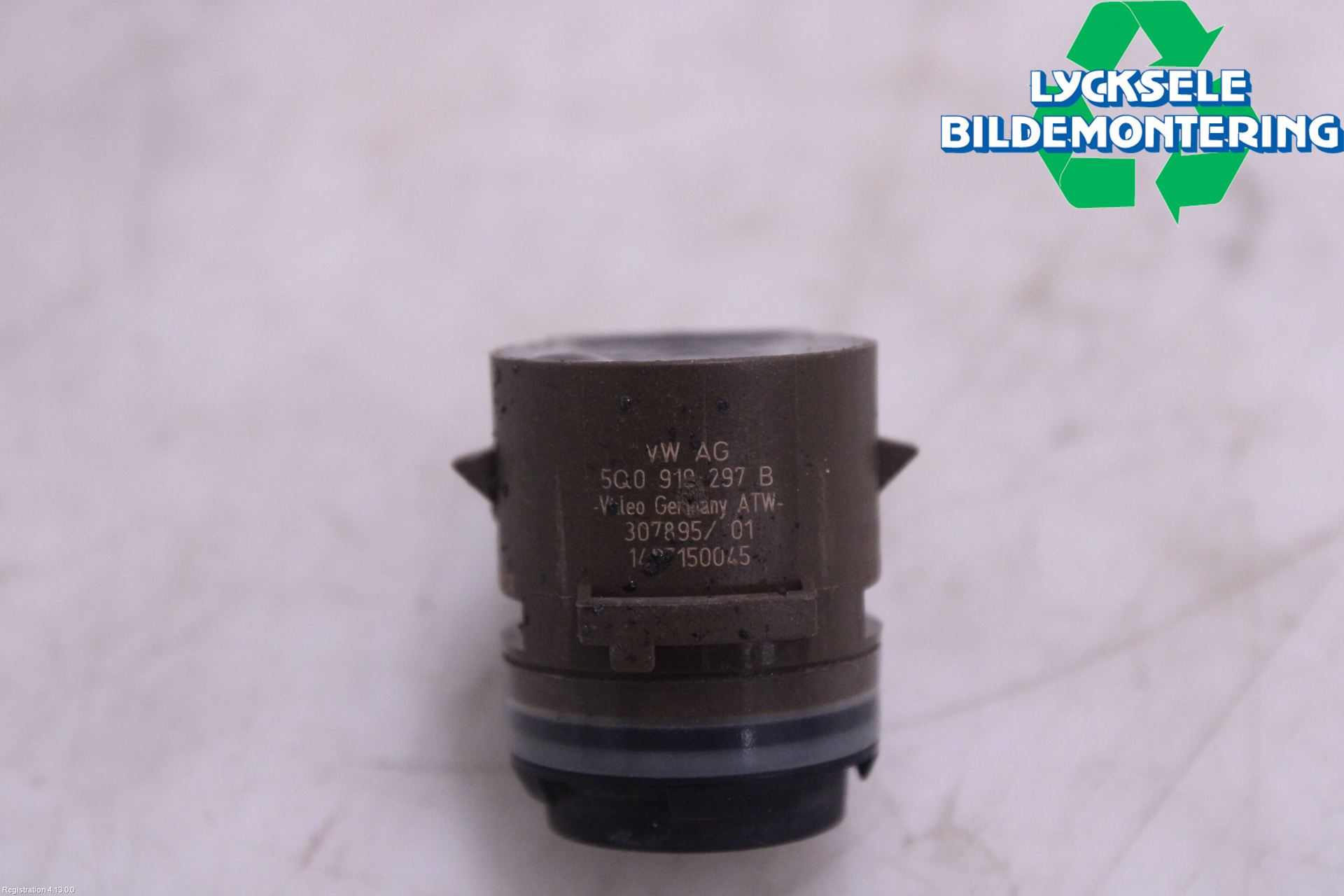 Volkswagen VW PASSAT 15-19 Parkeringshjälp Frontsensor