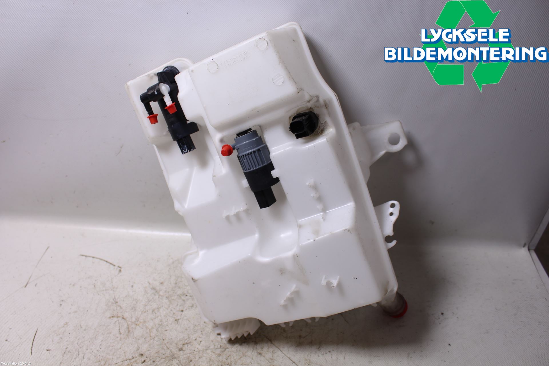 Ford FOCUS 15-18 Spolartank Vindruta-Strål