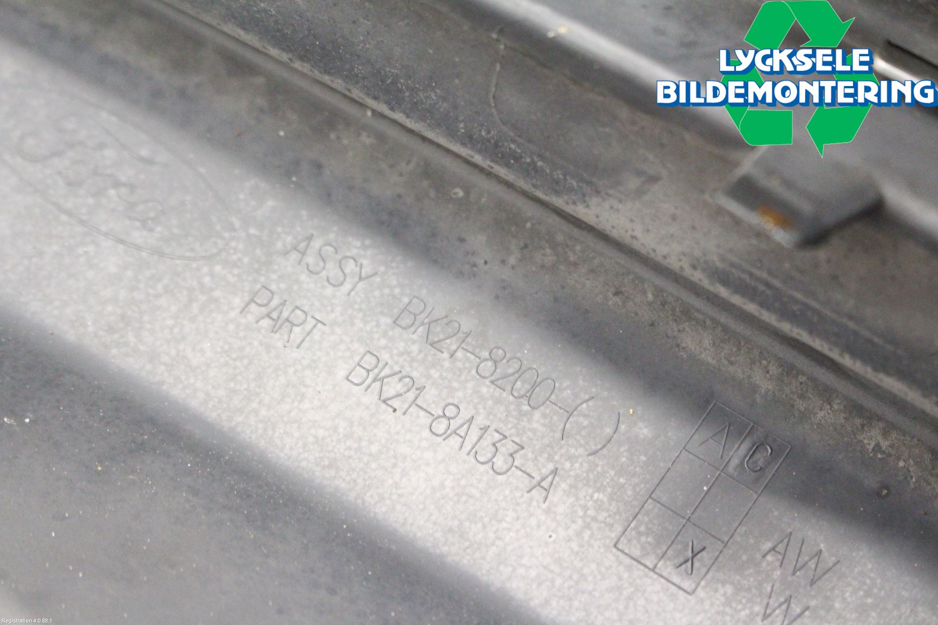 Ford TRANSIT/TOURNEO CUSTOM 13-24 Grill Komp