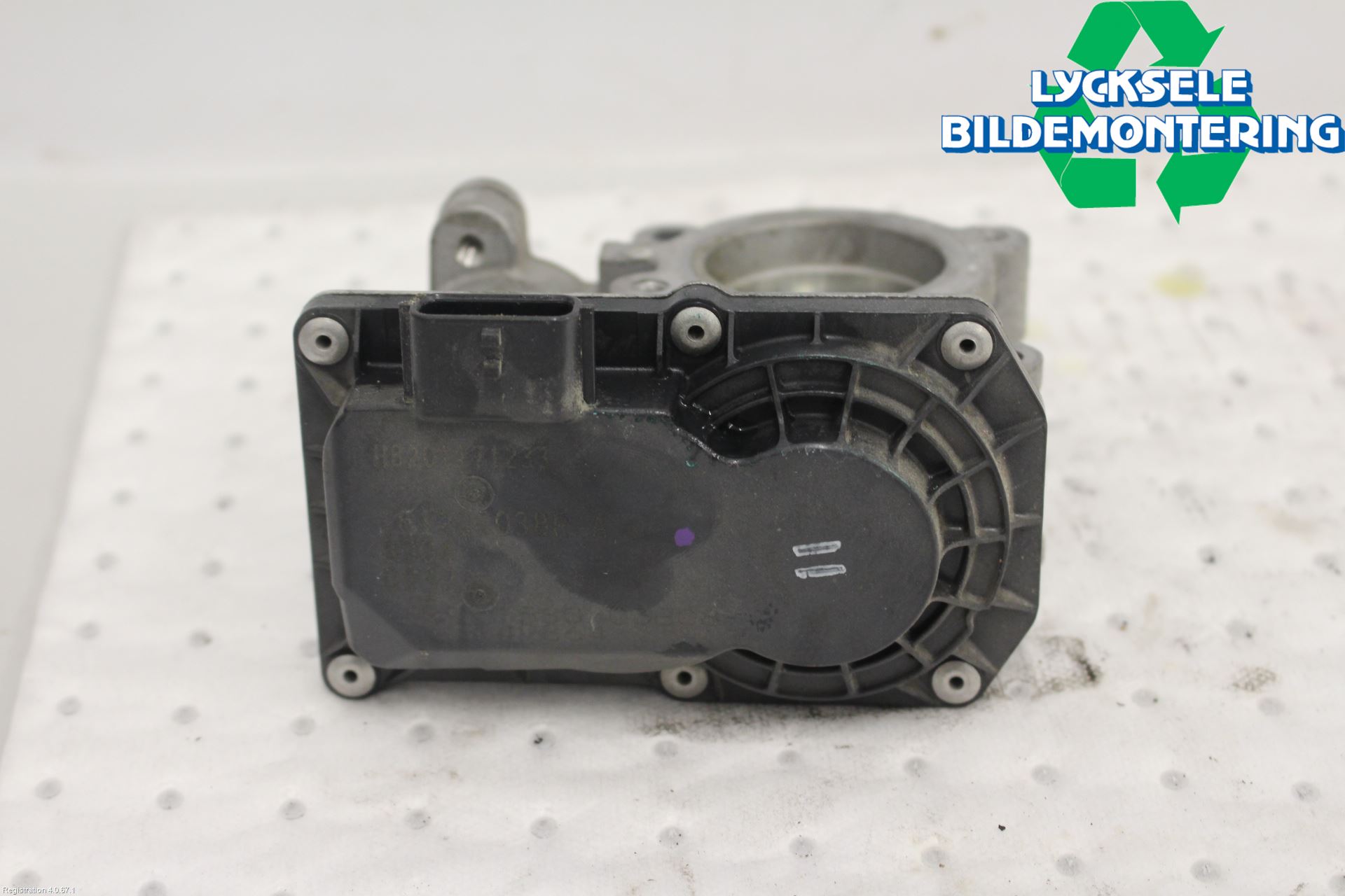 Nissan JUKE 14-19 Injspjällhus