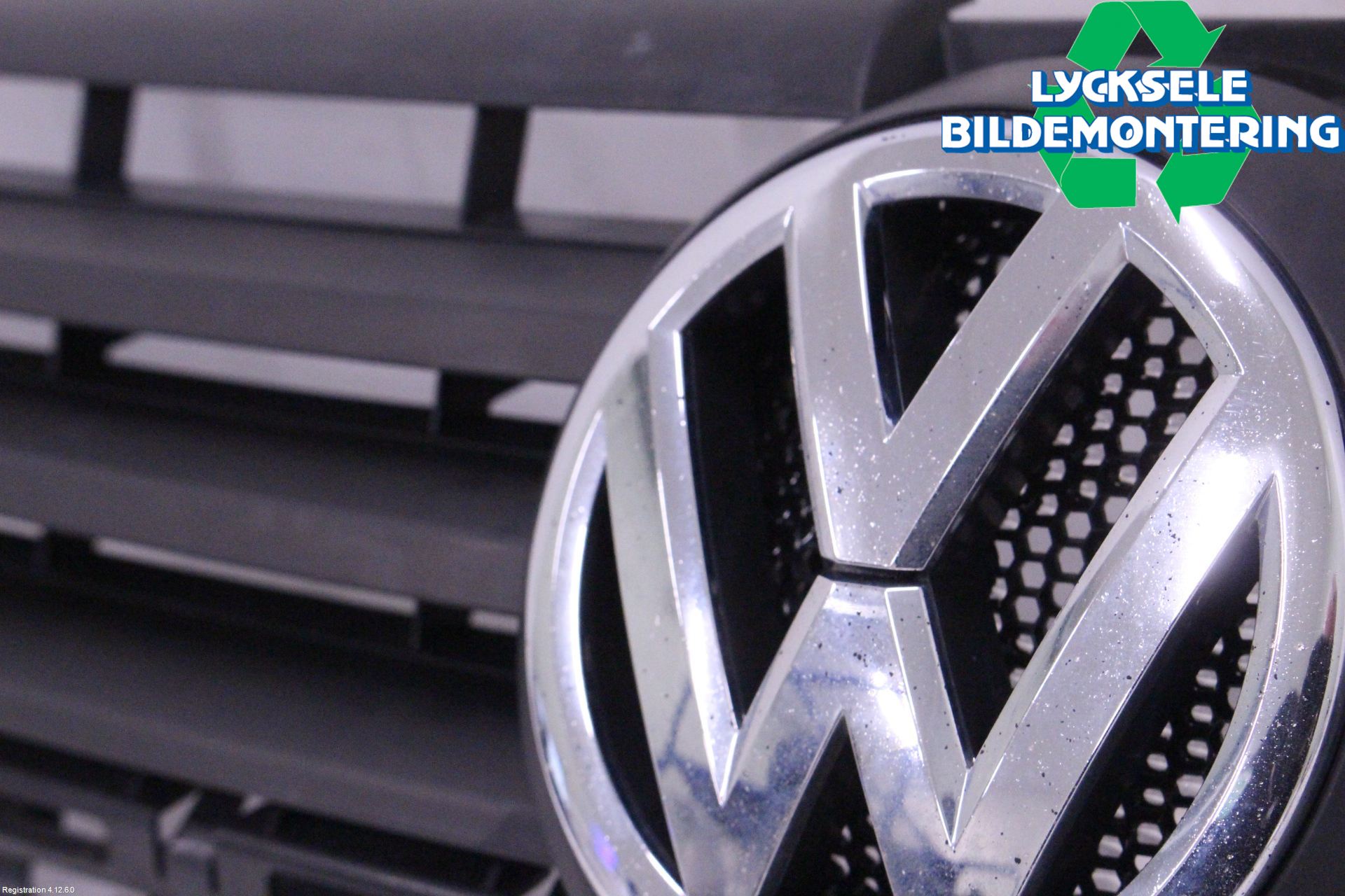 Volkswagen VW CADDY 11-15 Grill Komp