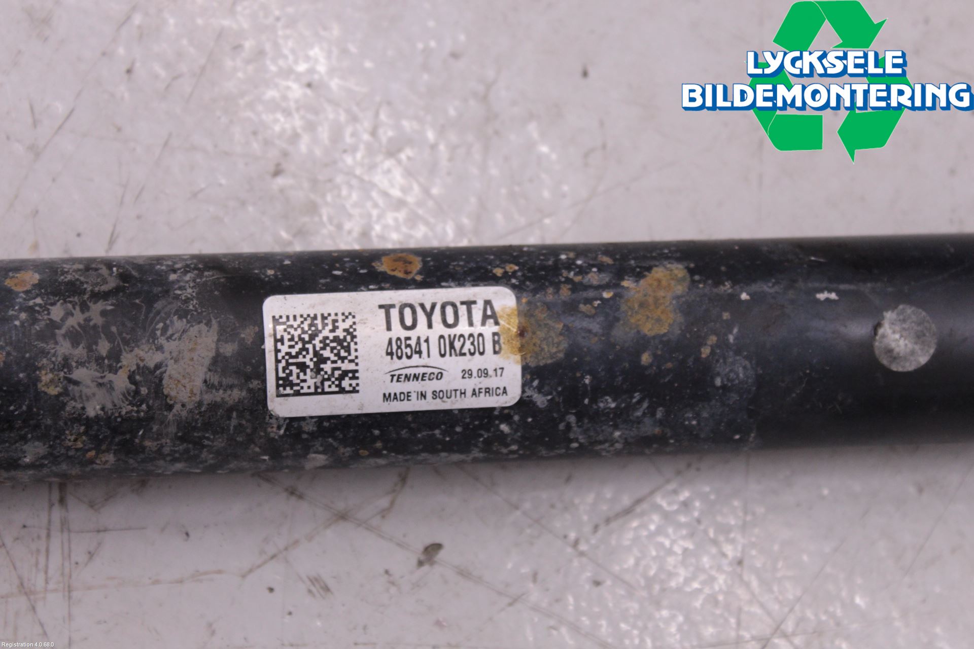 Toyota HILUX 16- Stötdämpare Bak