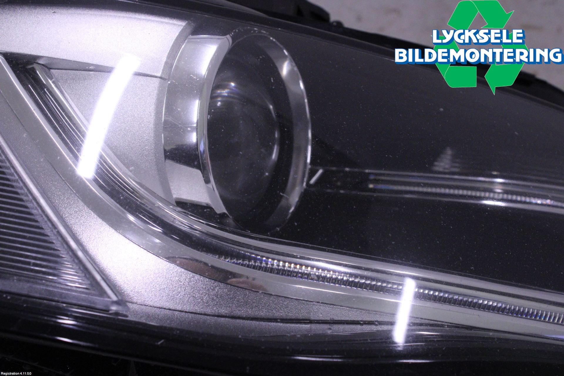 Audi A4 12-15 Strålkastare Höger
