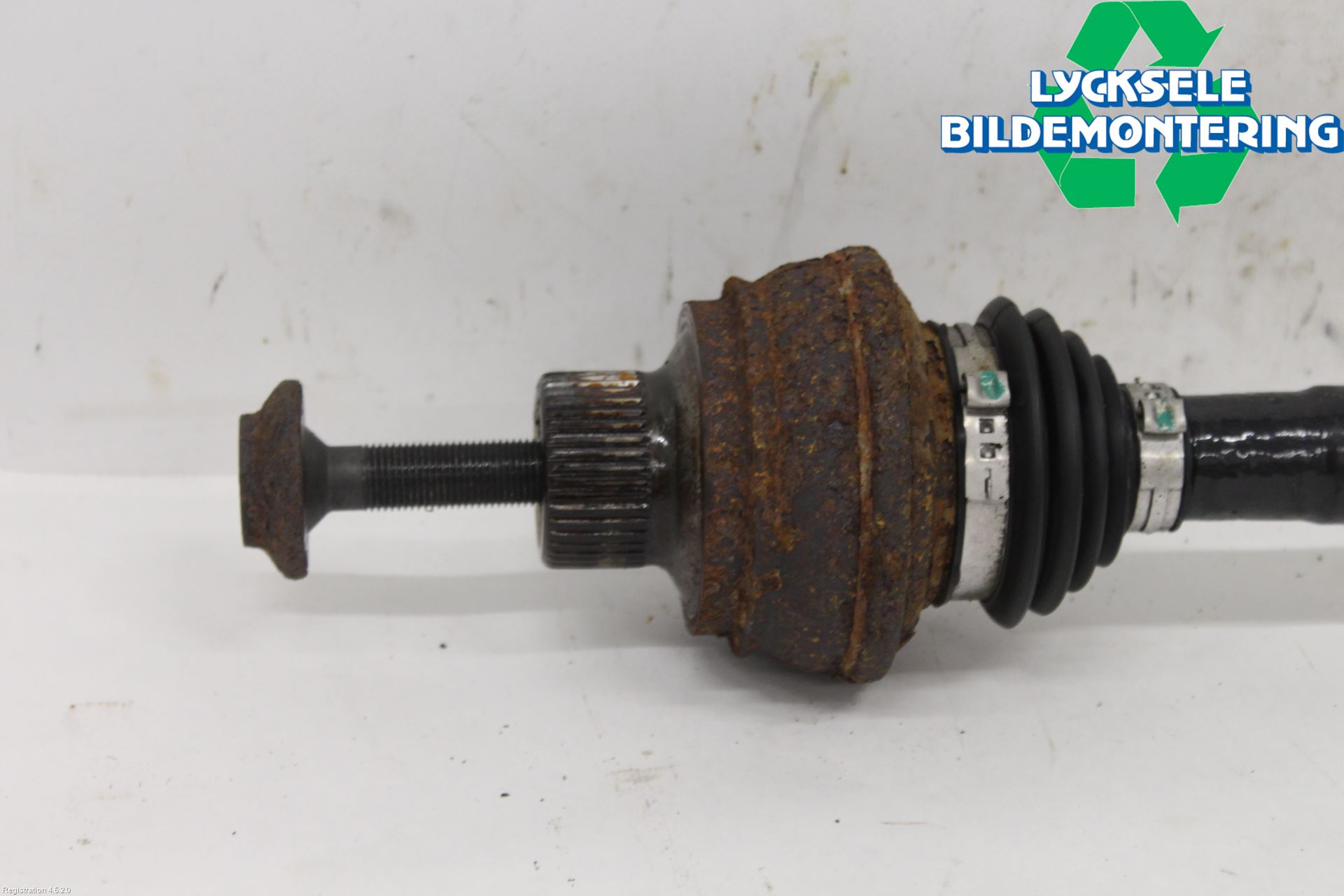 Audi Q5 09-16 Drivaxel Bak Höger
