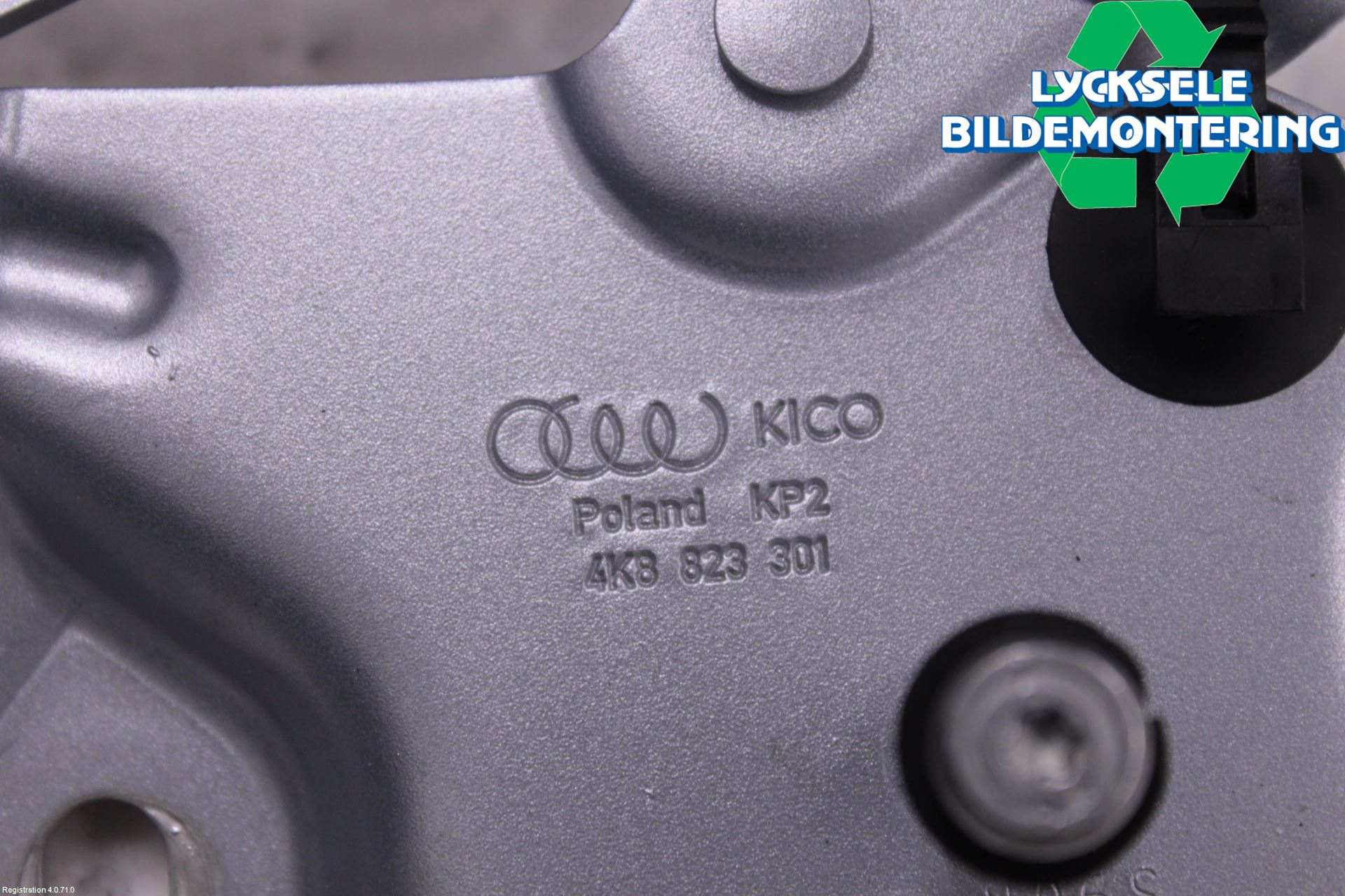 Audi A7 Sportback 4K 18- Huvgångjärn