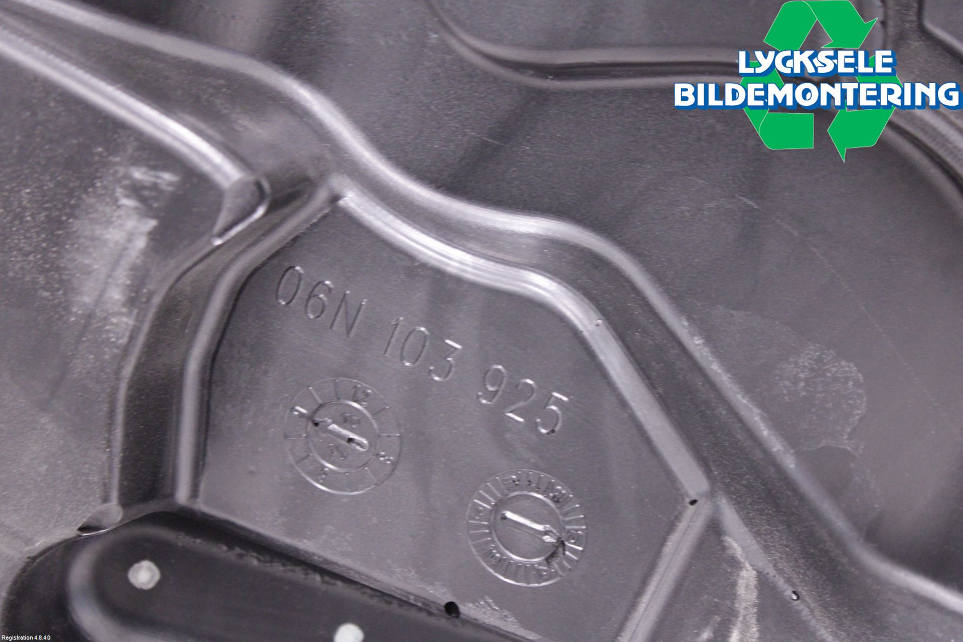 Audi A4/S4 B9 20- Motorkåpa