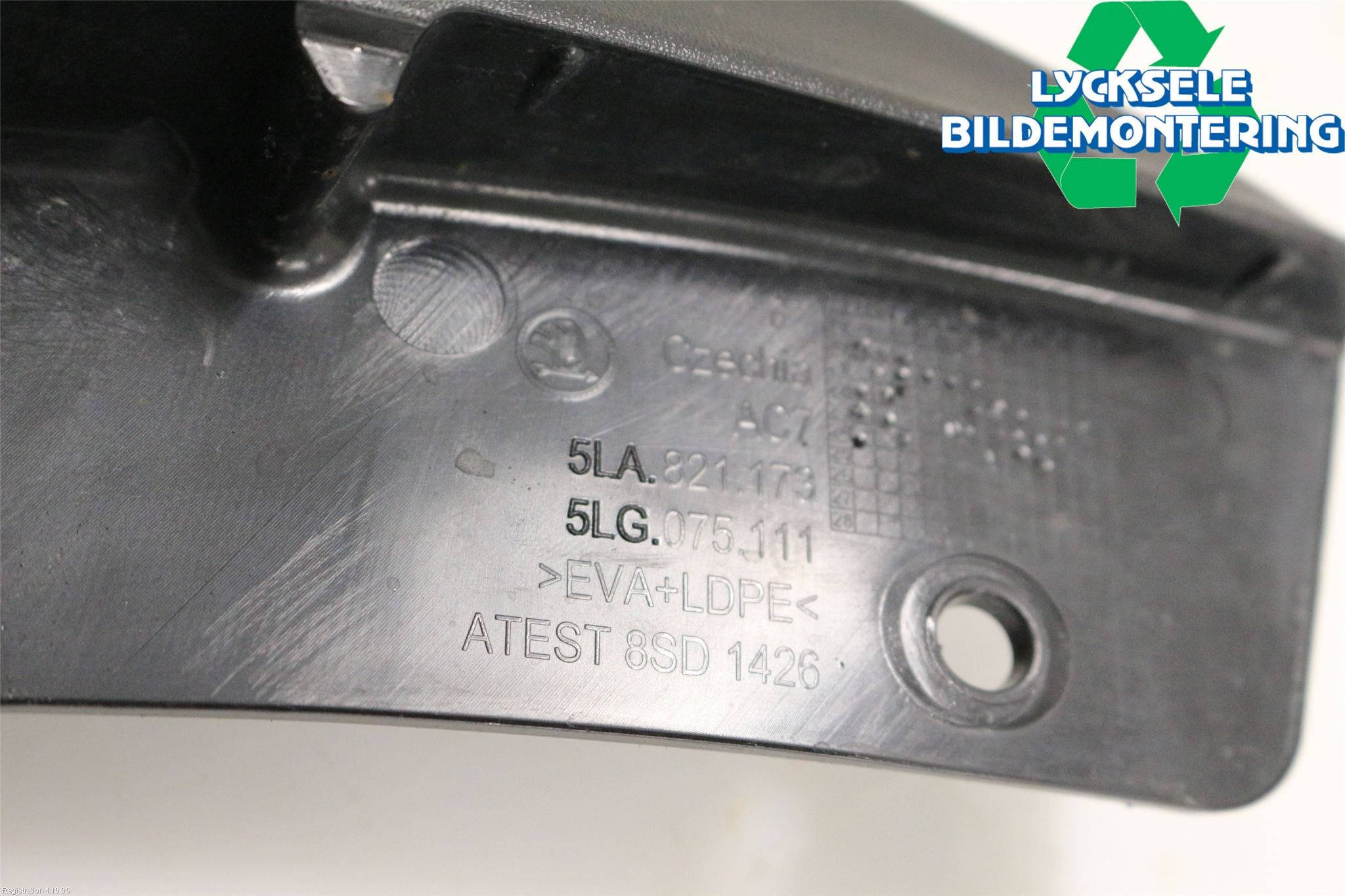 Skoda ENYAQ iV 21- Stänkskydd