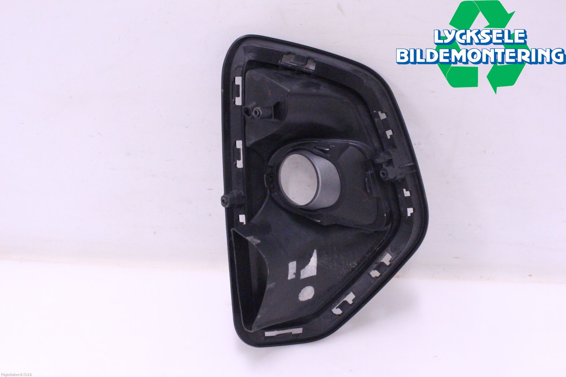 Kia STONIC 18->> Dimljussarg Fram