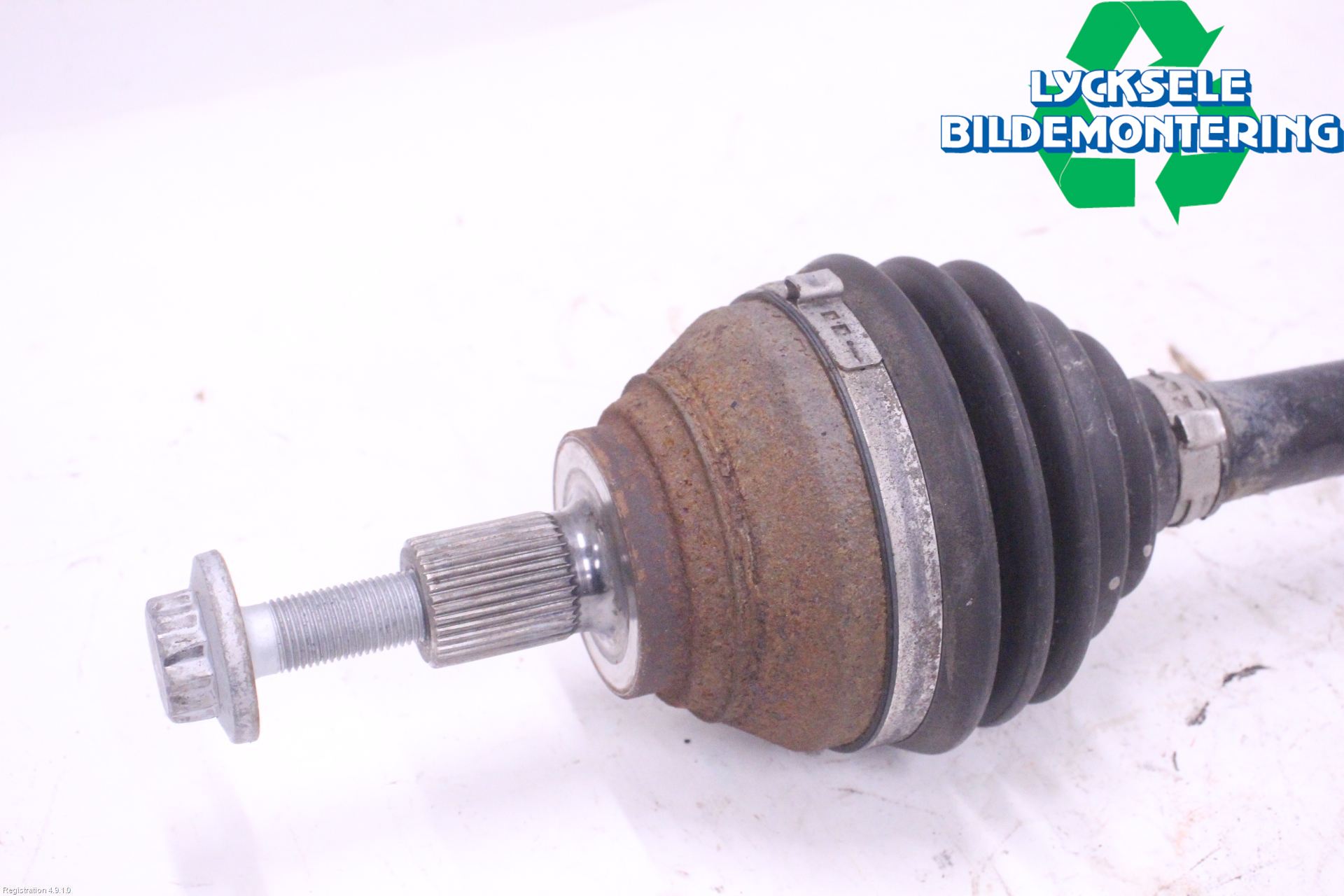 Volkswagen VW PASSAT 20-24 Drivaxel Fram Vänster