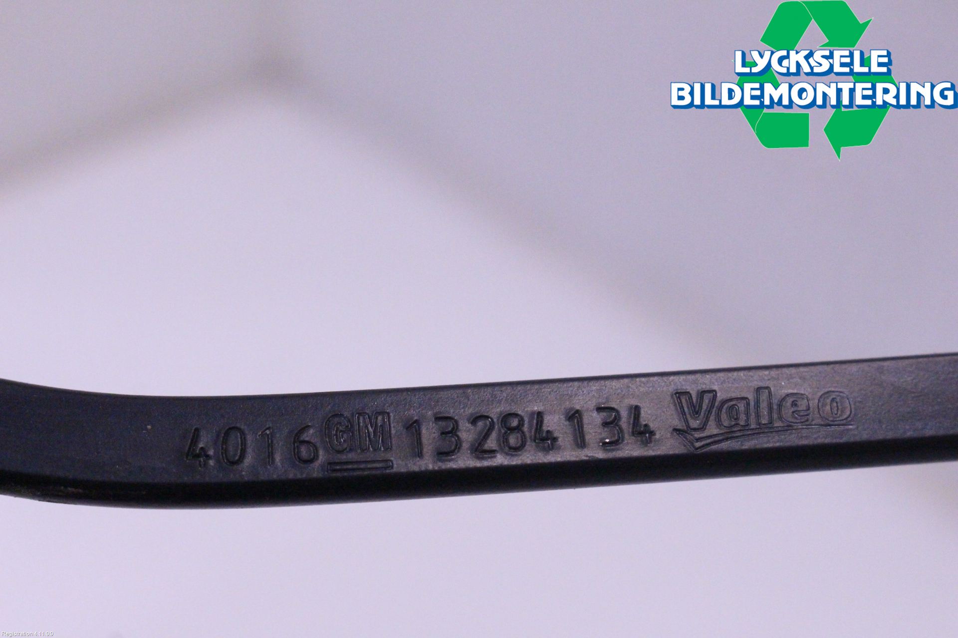 Opel CORSA E 15-19 Torkararm Armar Vindruta