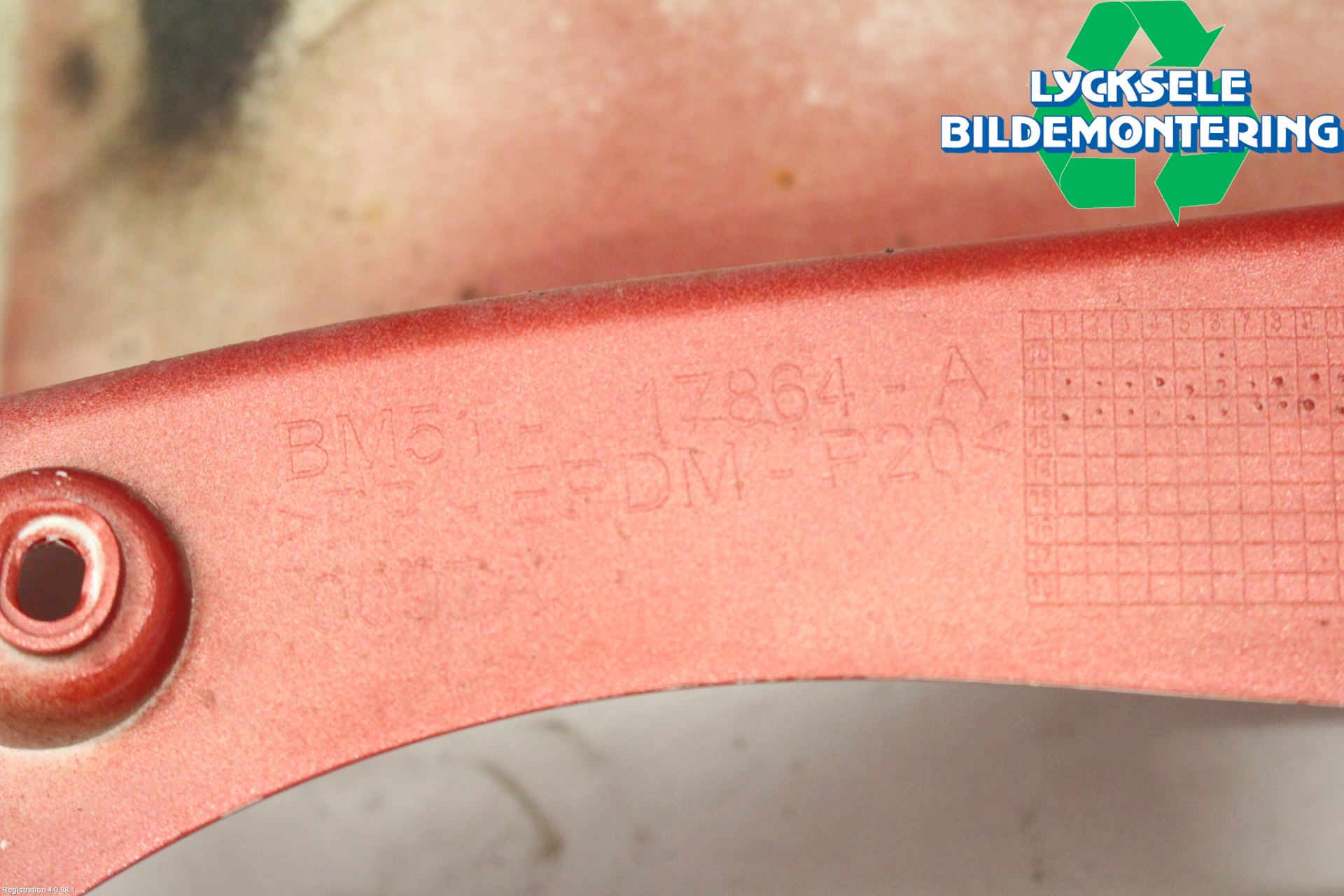 Ford FOCUS 11-14 Stötfångardel Bak Hö