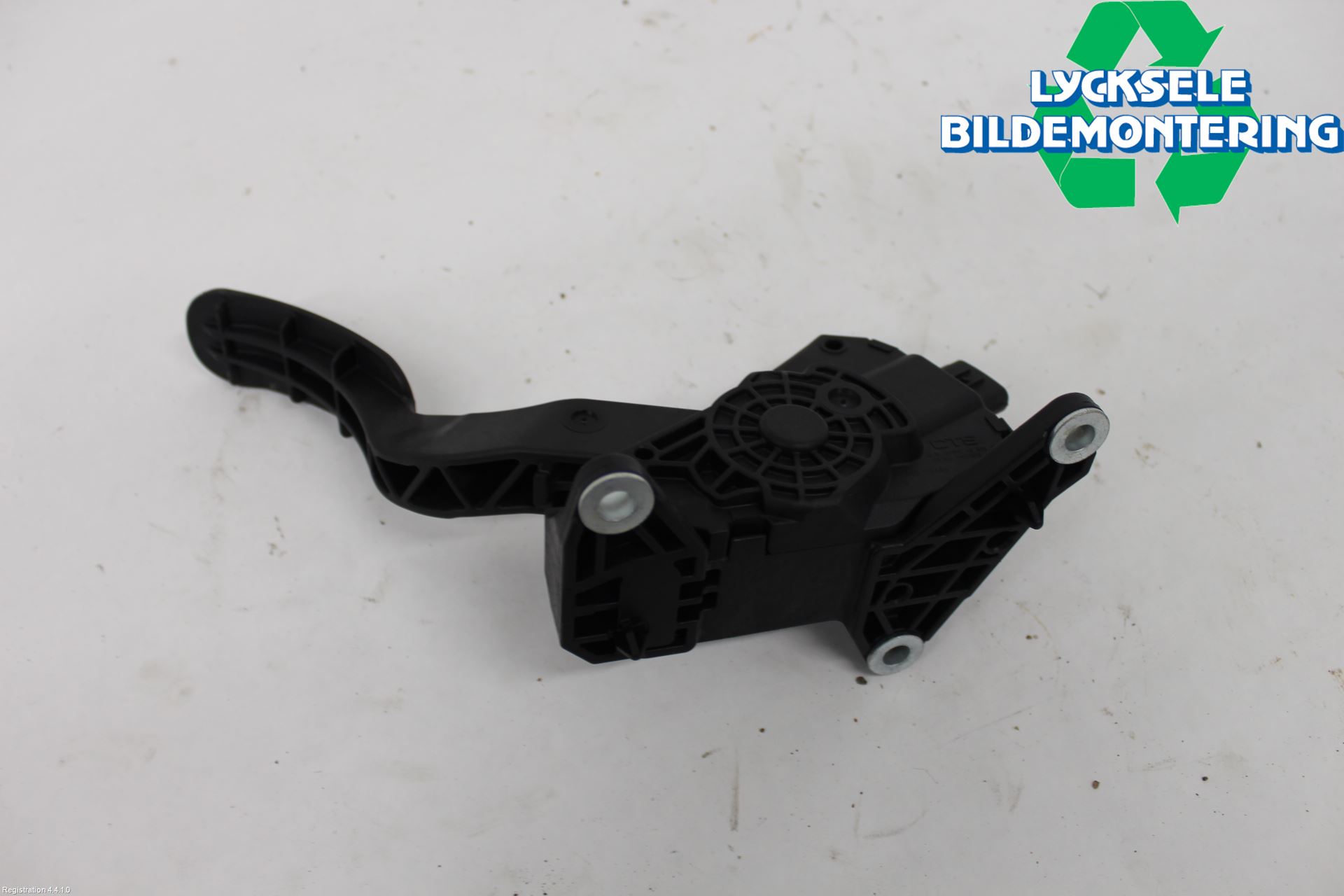 Toyota YARIS CROSS XP21 21- Gaspedal