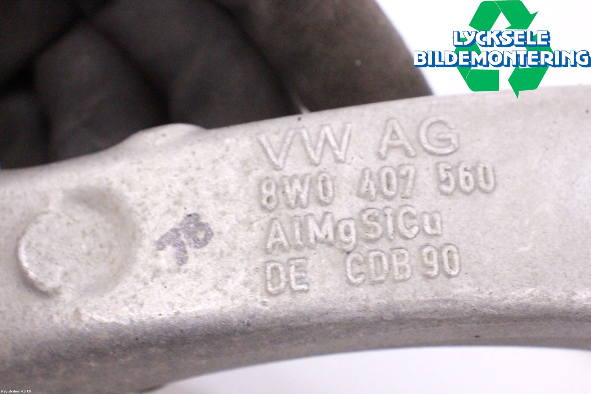 Audi A4/S4 B9 20- Styrspindel Lagerhus Hö