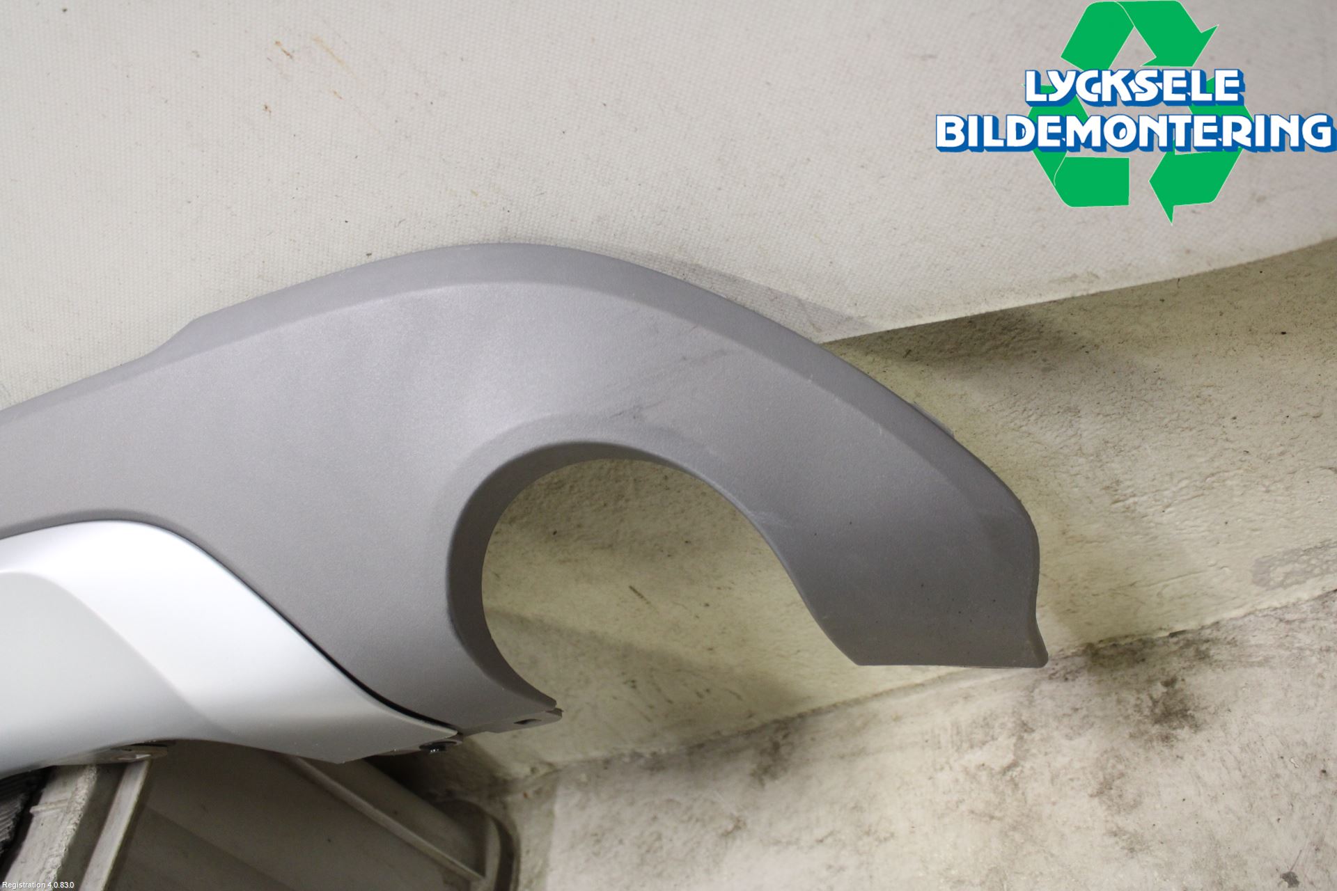 BMW X1 F48 15-22 Spoiler Bak