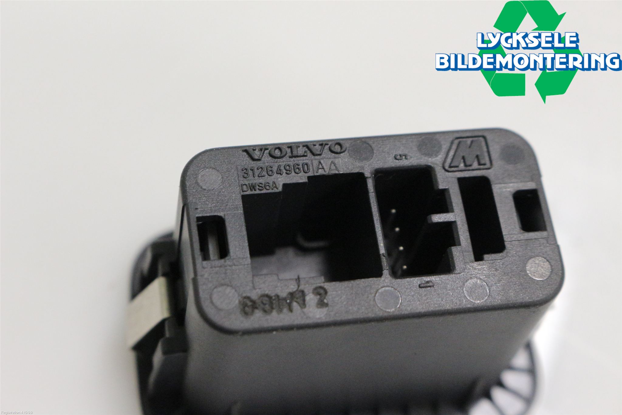 Volvo V70 08-13 Strömställare Baklucka