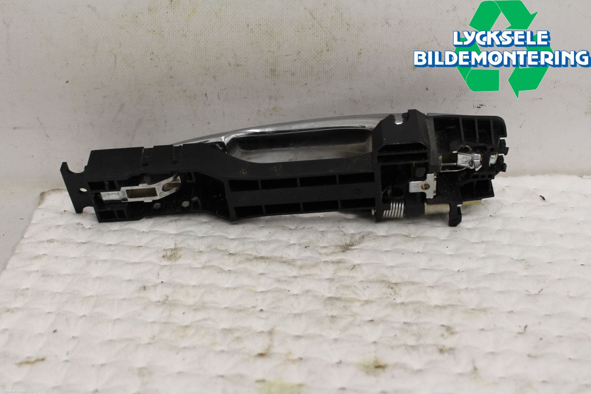 Nissan NAVARA 05-16 Dörrhandtag Yttre Vä